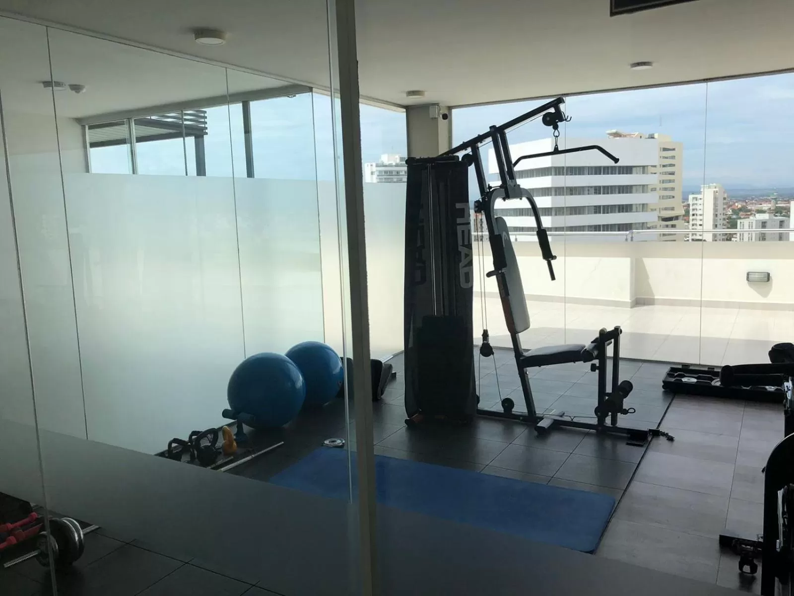 Fitness centre/facilities in Urban Suites Apart Hotel