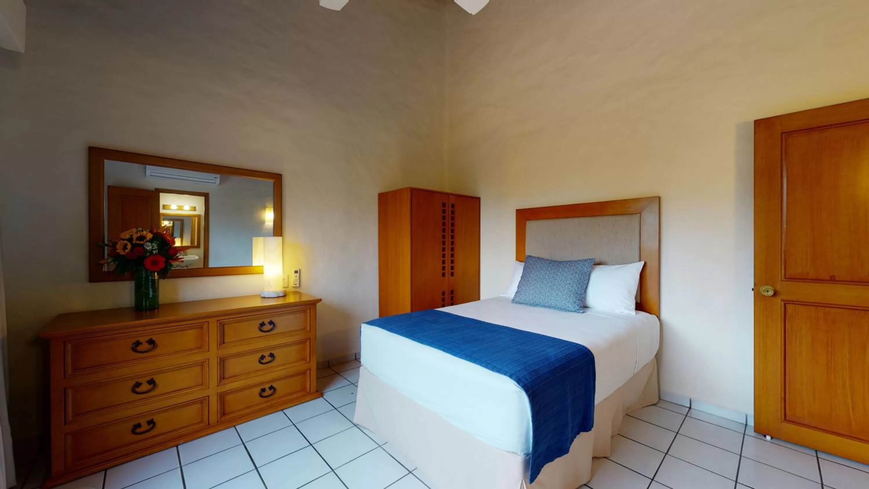 Bed in Park Royal Homestay Los Tules Puerto Vallarta