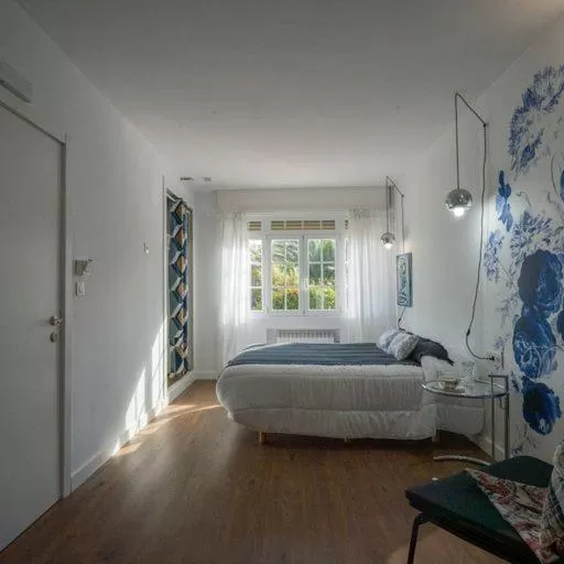 Photo of the whole room, Bed in finca dos Mares