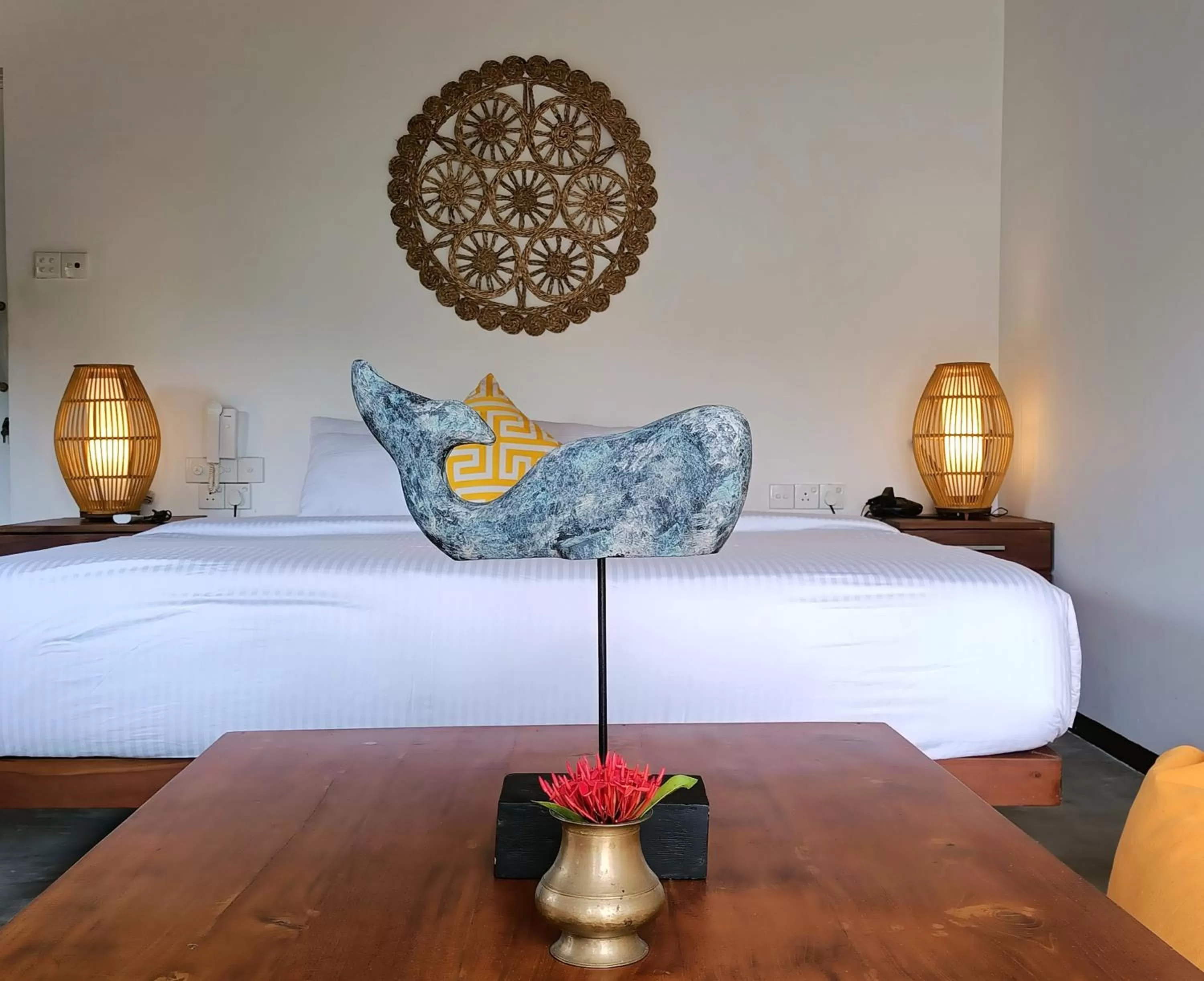 Bed in Sānti Beach House with pool & beach