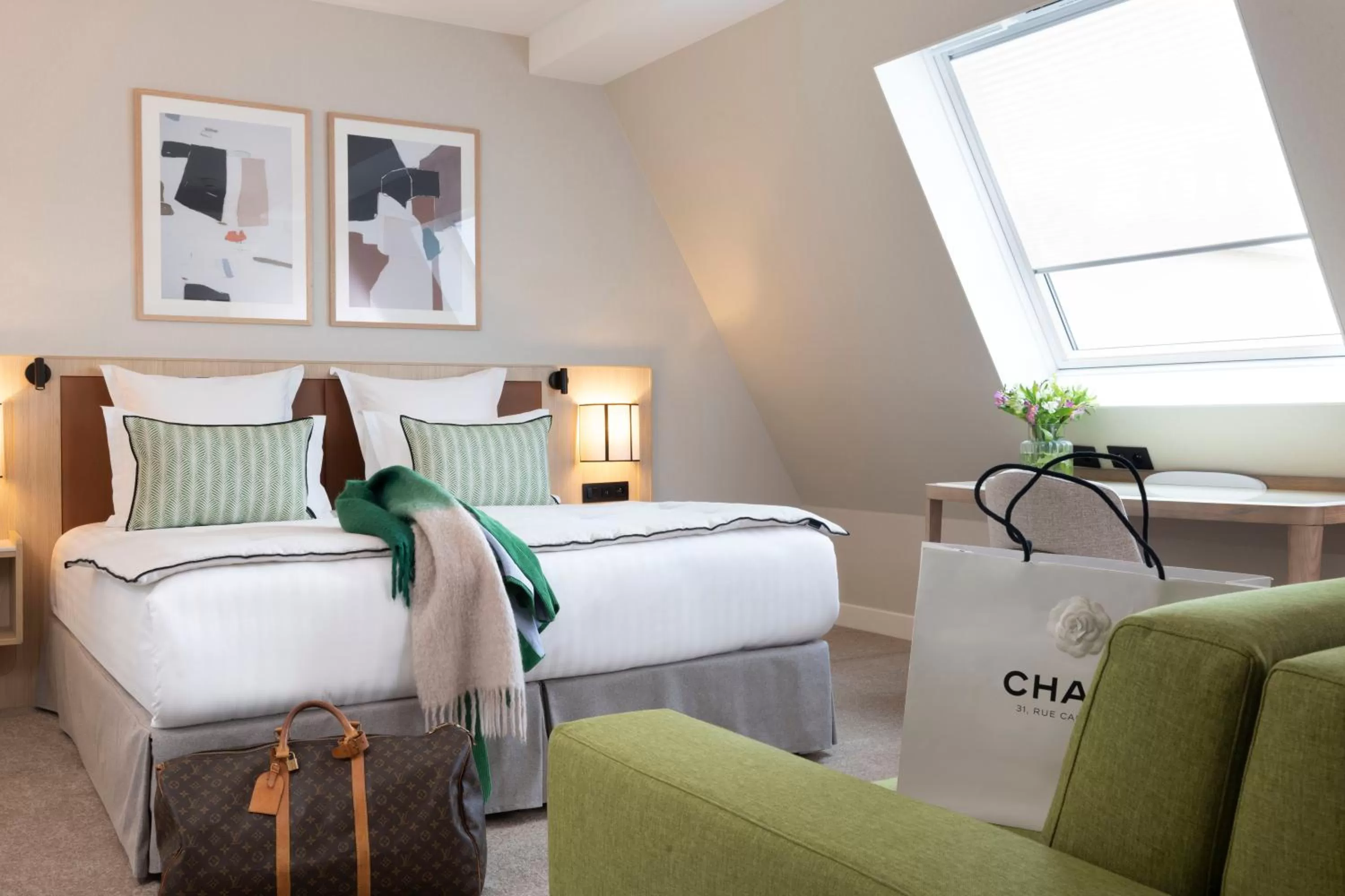 Bedroom, Bed in Hotel Duminy-Vendome