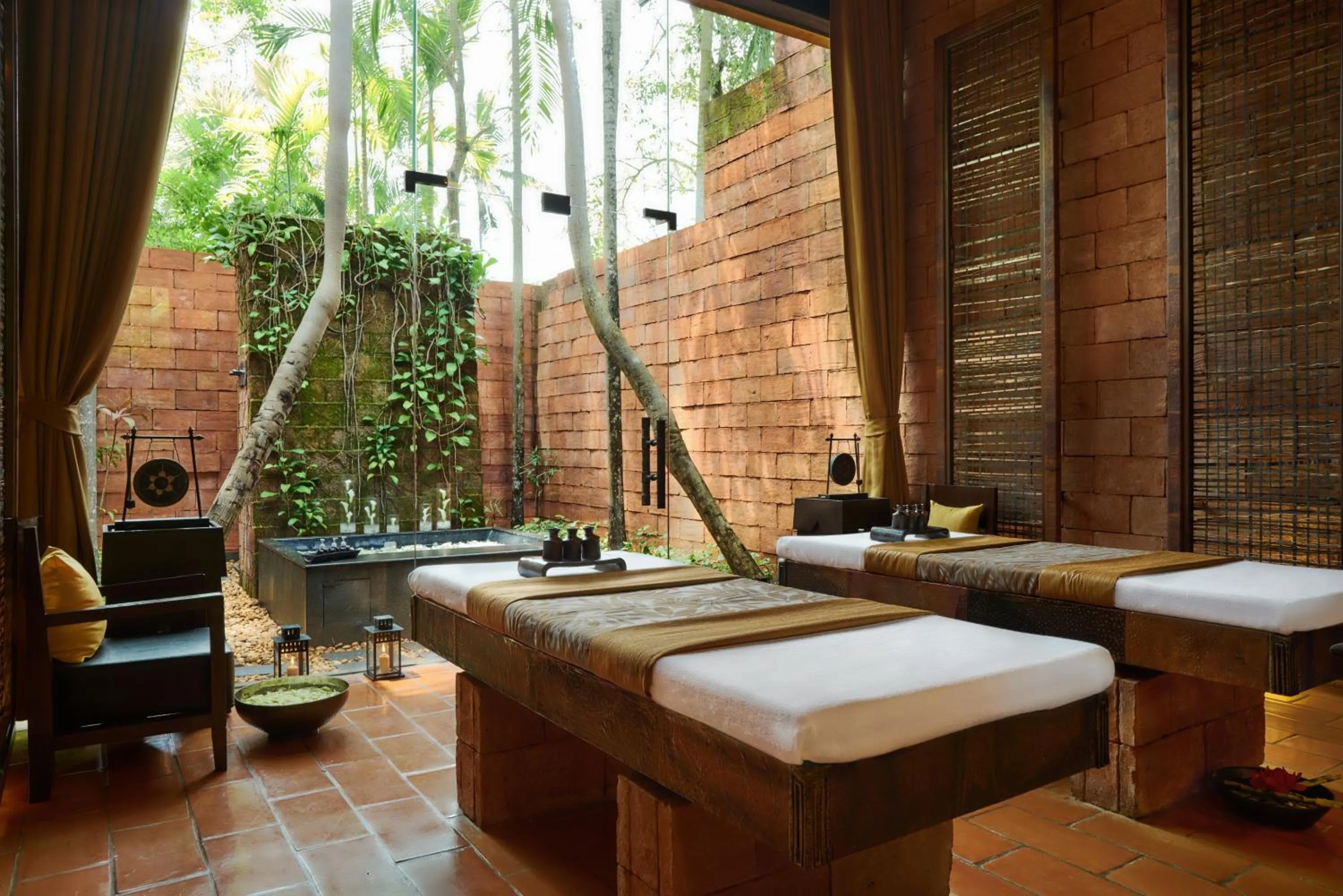 Hot Tub in JW Marriott Phuket Resort and Spa