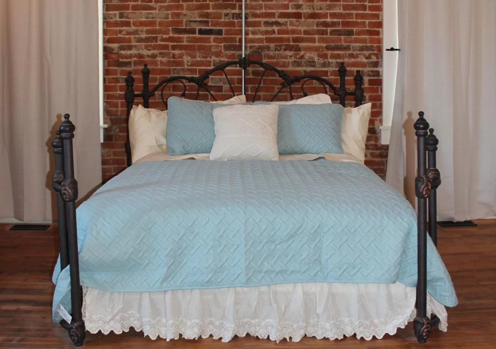 Bed in Eighteen-Ninety Sleepover