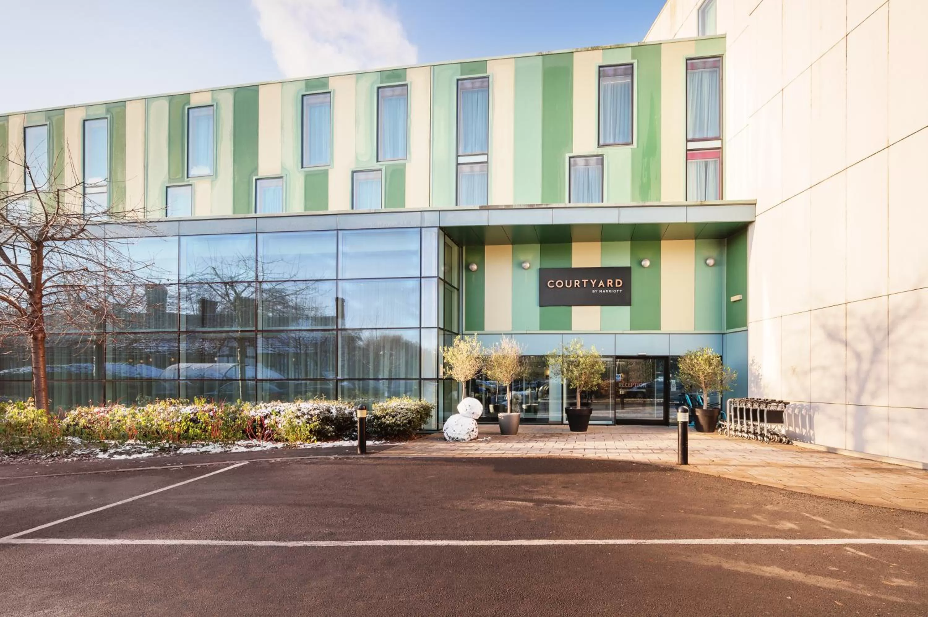 Courtyard by Marriott London Gatwick Airport