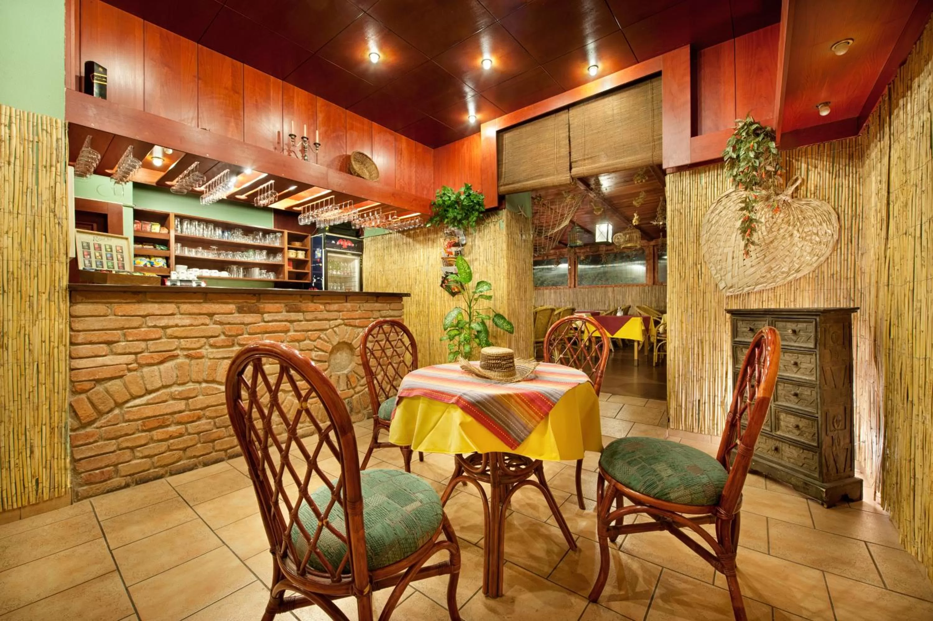 Lounge or bar in Hotel Henrietta