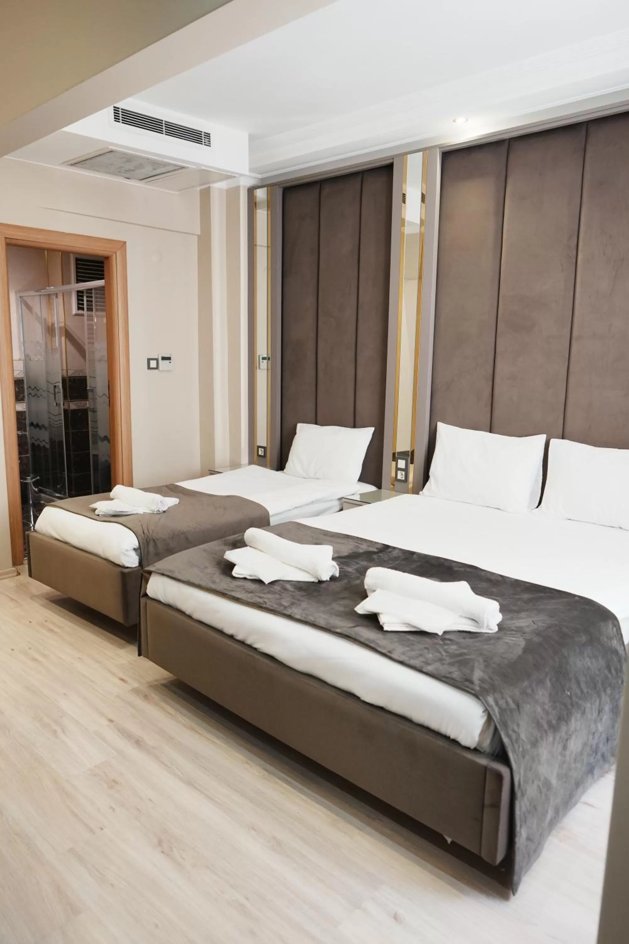 Massage, Bed in Reyyan Hotel