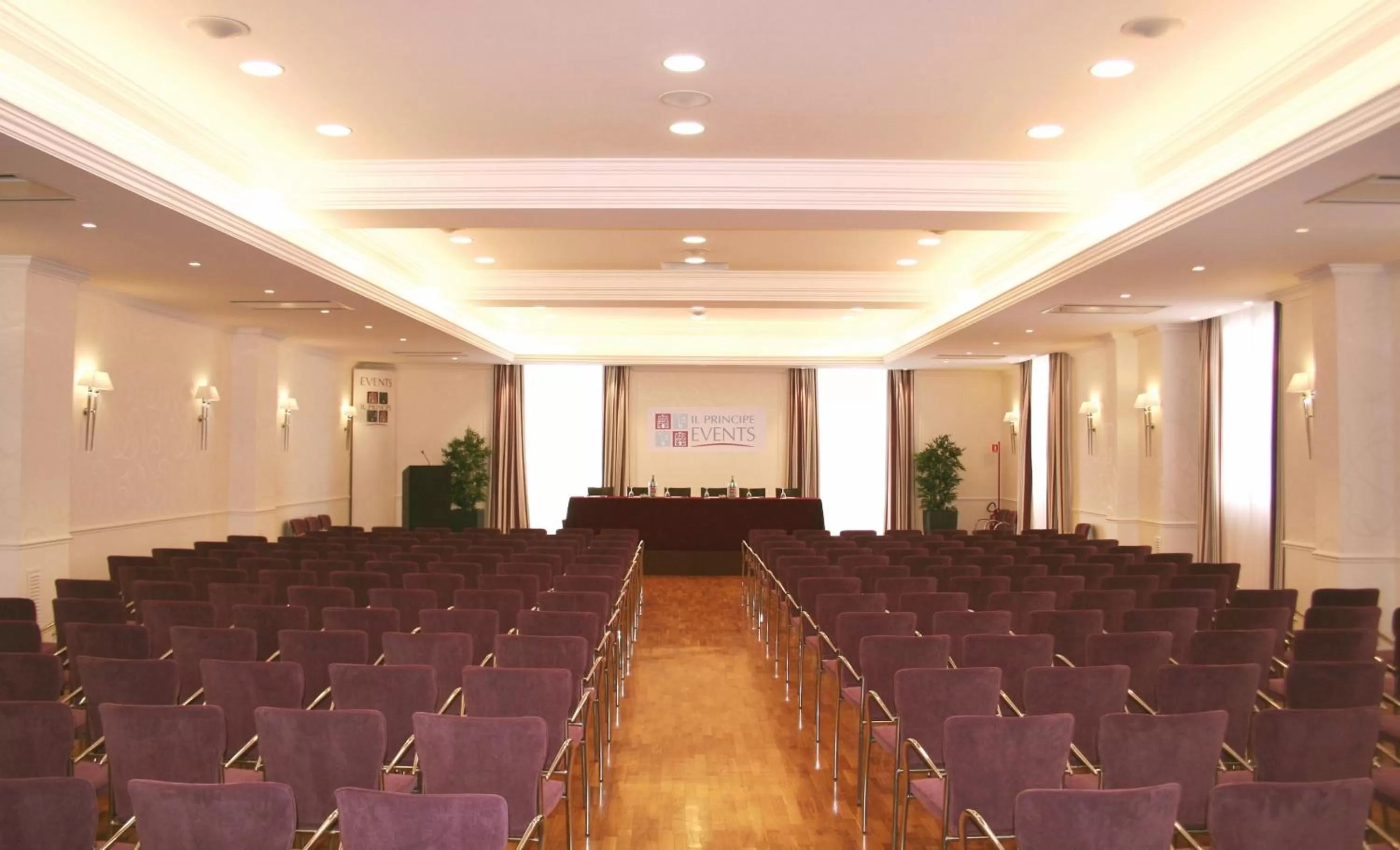 Business facilities in Il Principe Hotel Catania