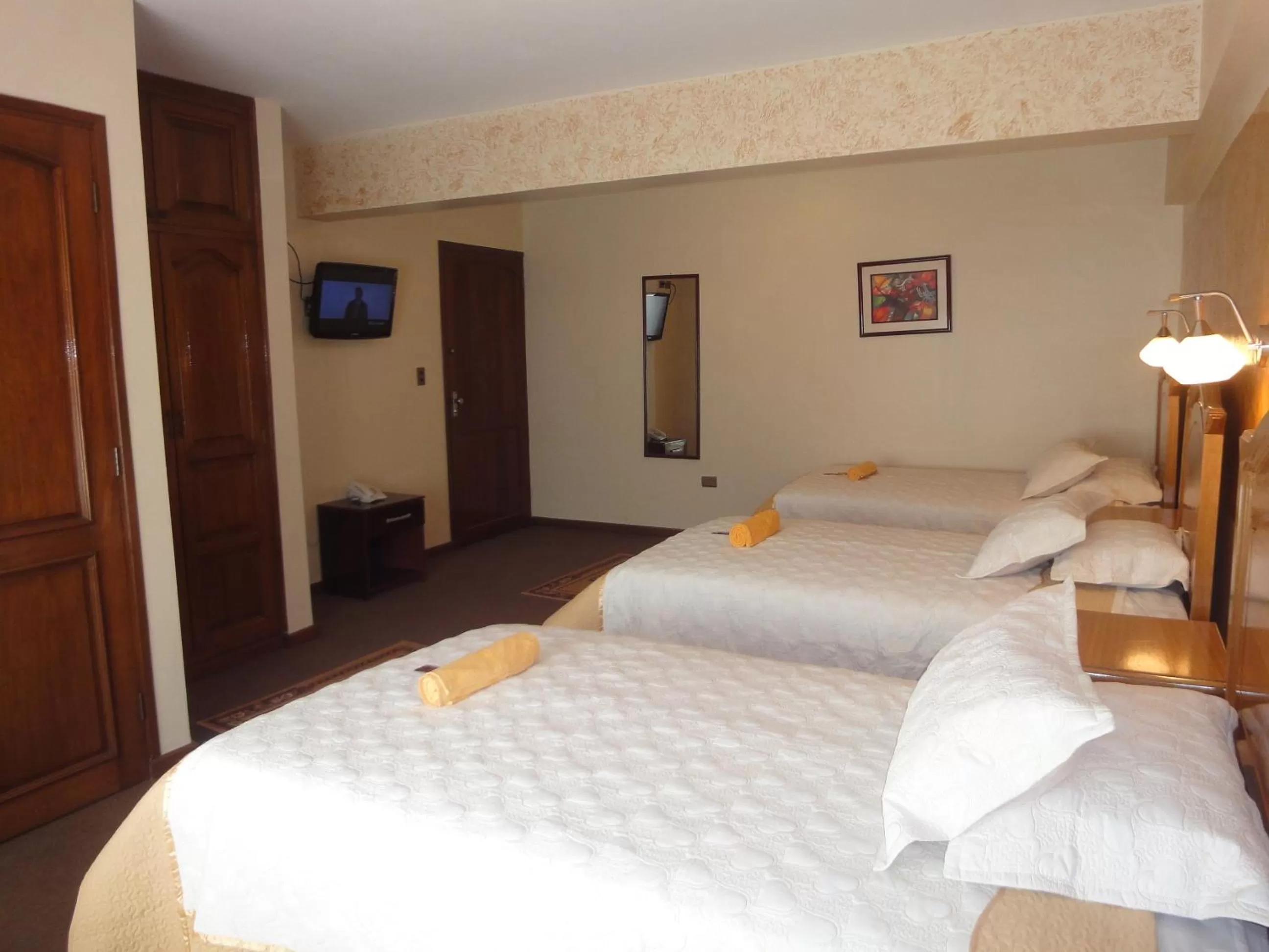 Decorative detail, Bed in HOTEL MAISON FIORI (Plaza Colon)