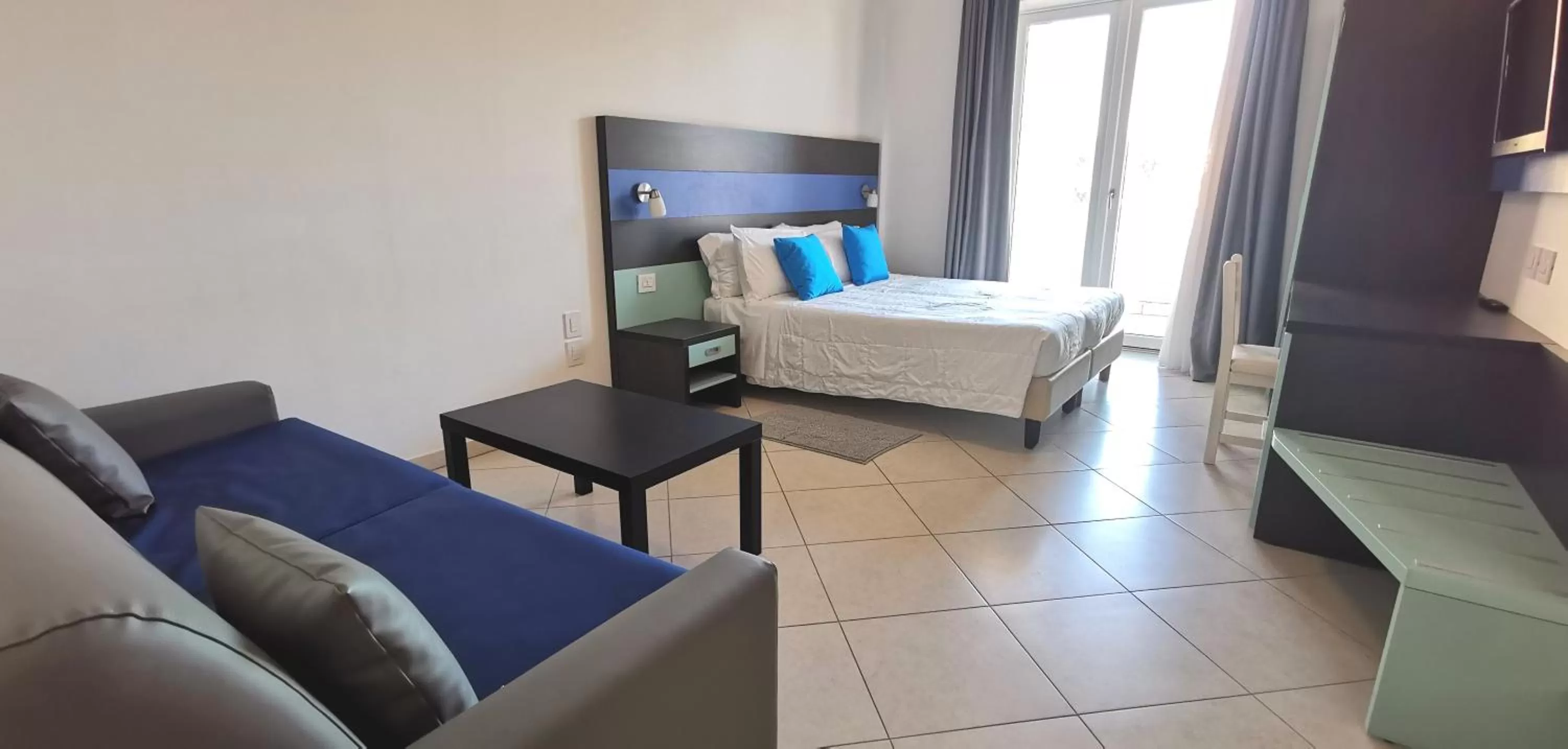 Photo of the whole room, Bed in Hotel Oceanomare