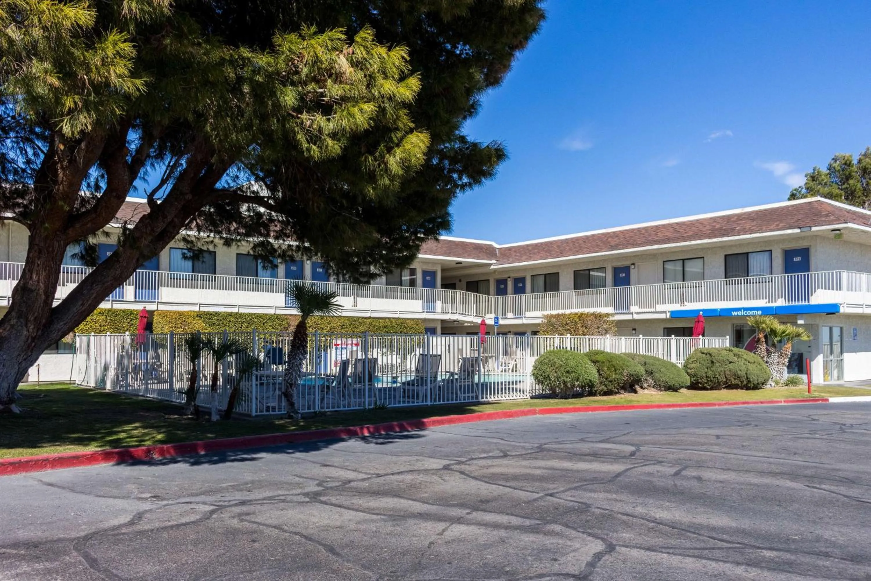 Property building in Motel 6-Mojave, CA