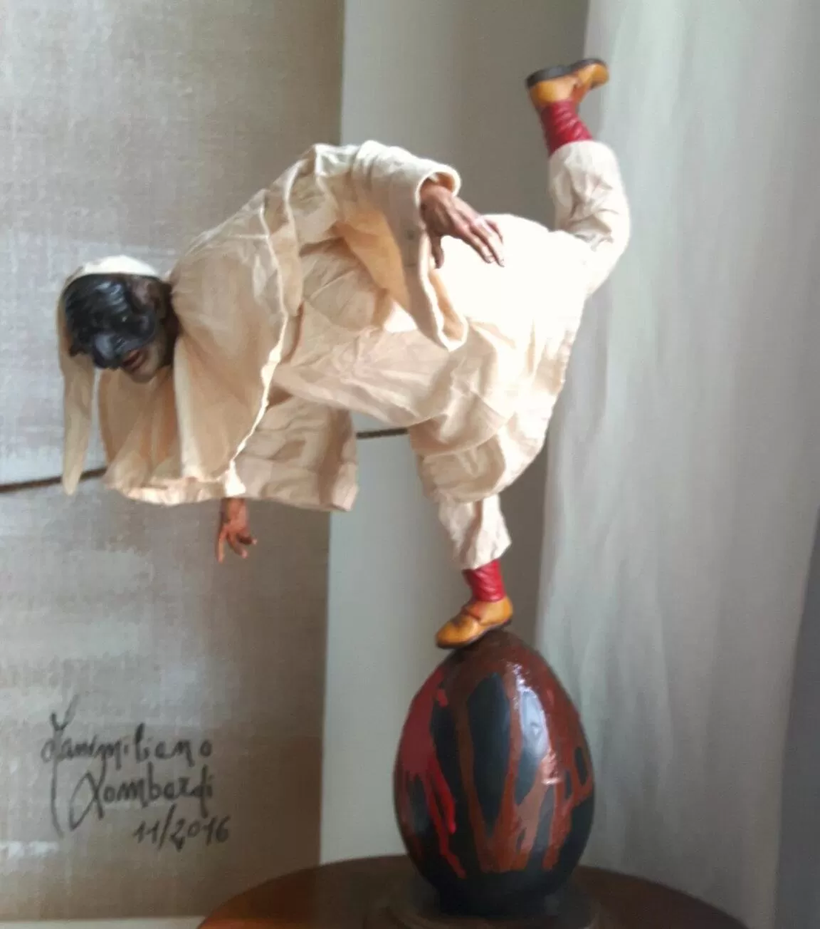 Decorative detail in Ovo - Slow Travel