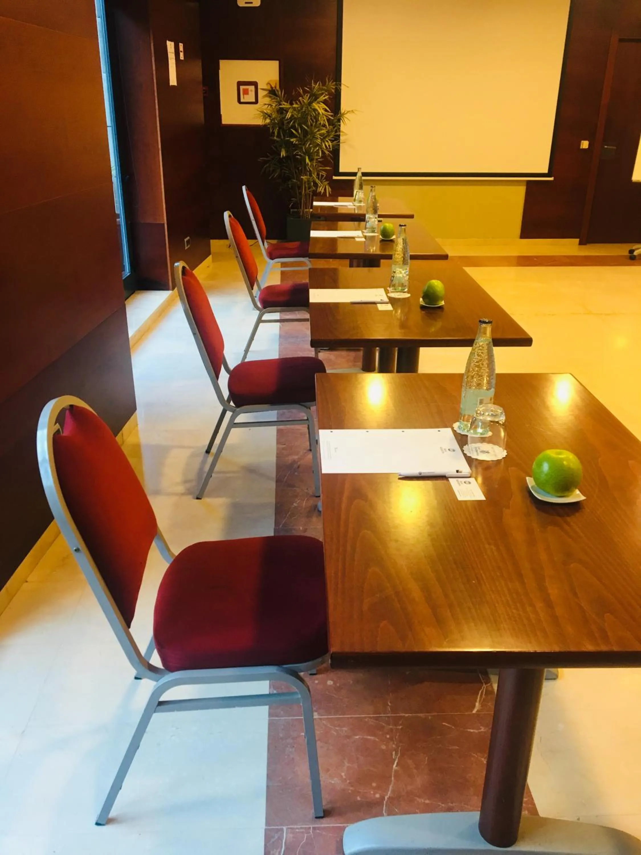 Business facilities in Best Western Hotel Mediterraneo