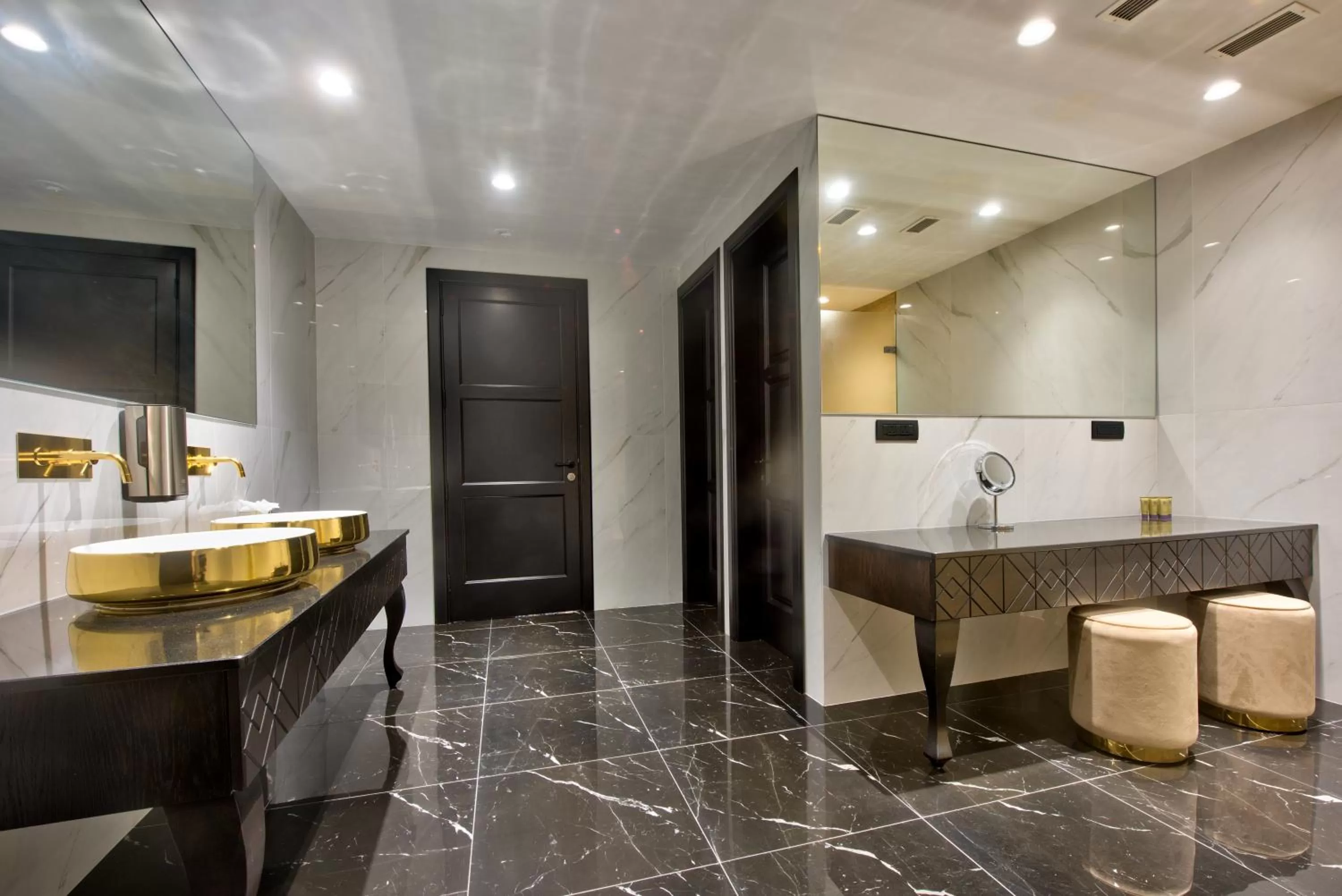 Fitness centre/facilities in HOLM Boutique & SPA - IK Collection