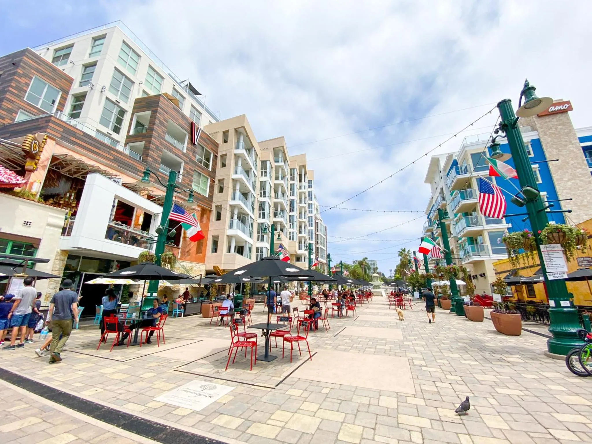 Neighbourhood in ITH San Diego Adventure Hostel