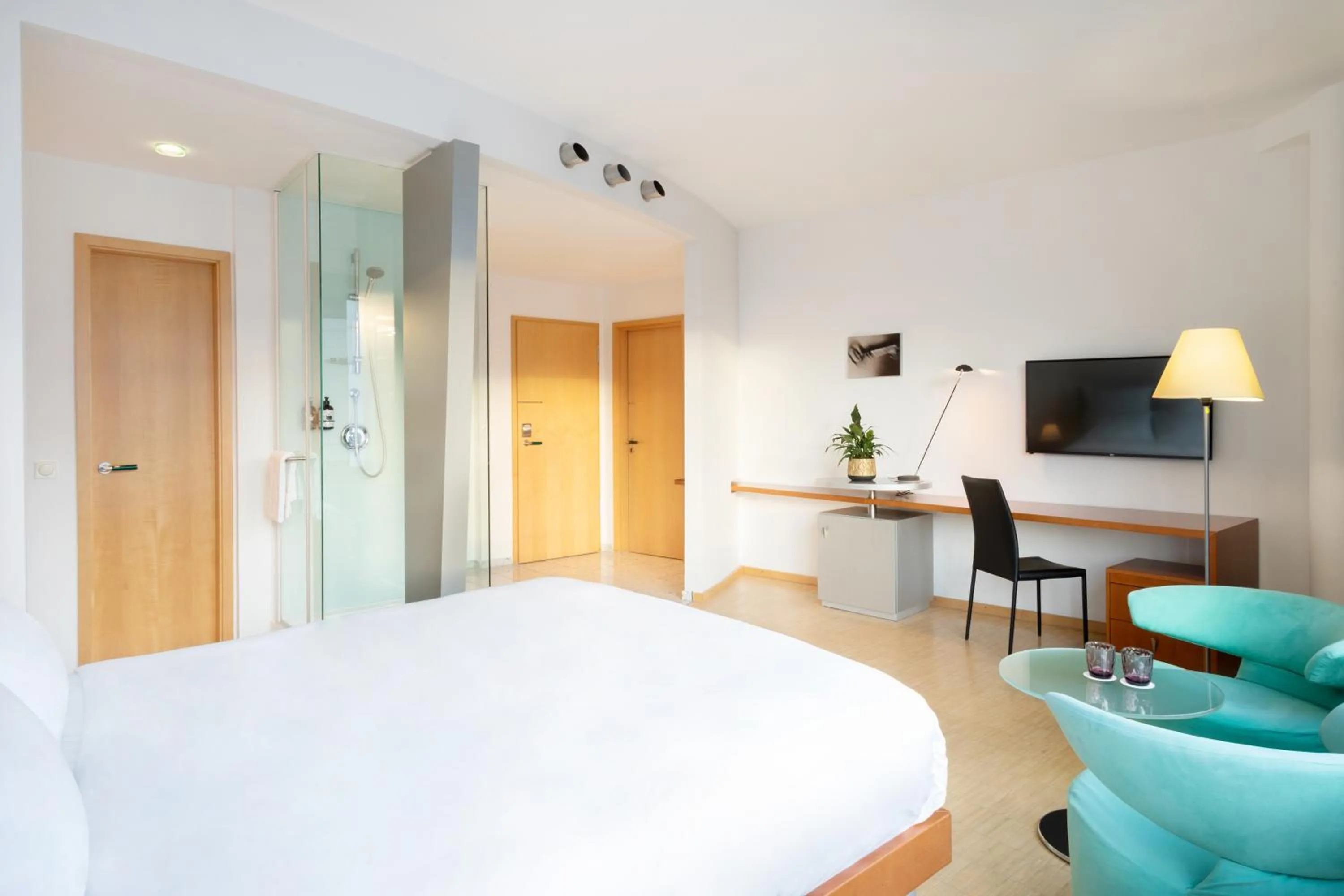 Bed in FOUR Munich Neue Messe