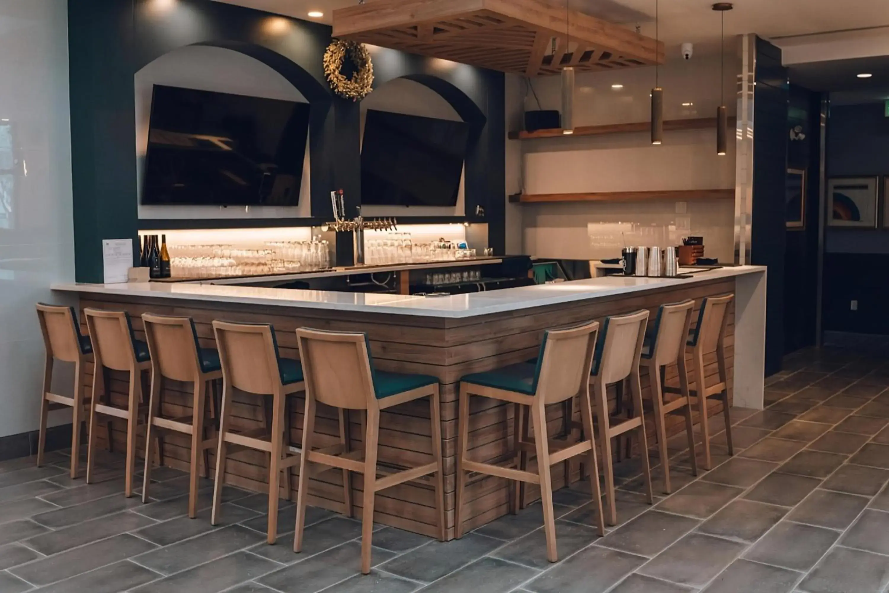 Four Points by Sheraton Penticton at the Convention Centre Four Points by Sheraton Penticton at the Convention Centre