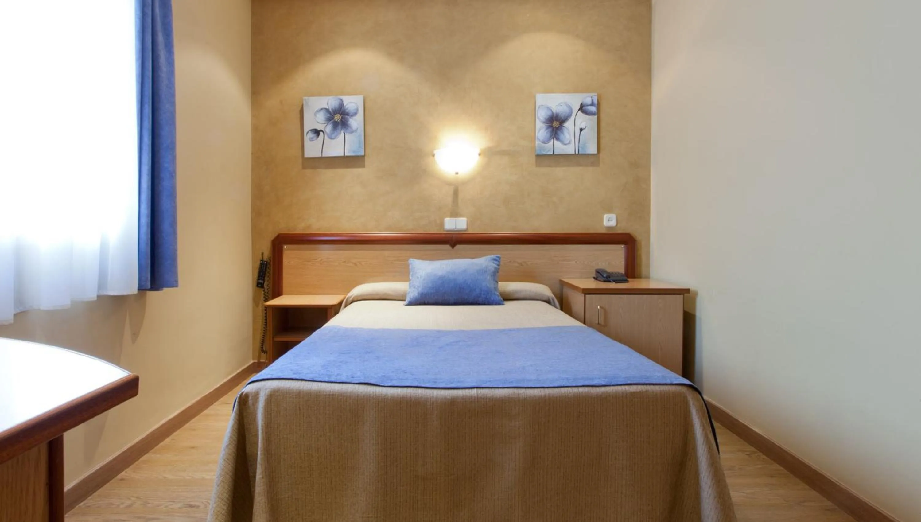 Photo of the whole room, Bed in Hotel Mediodia