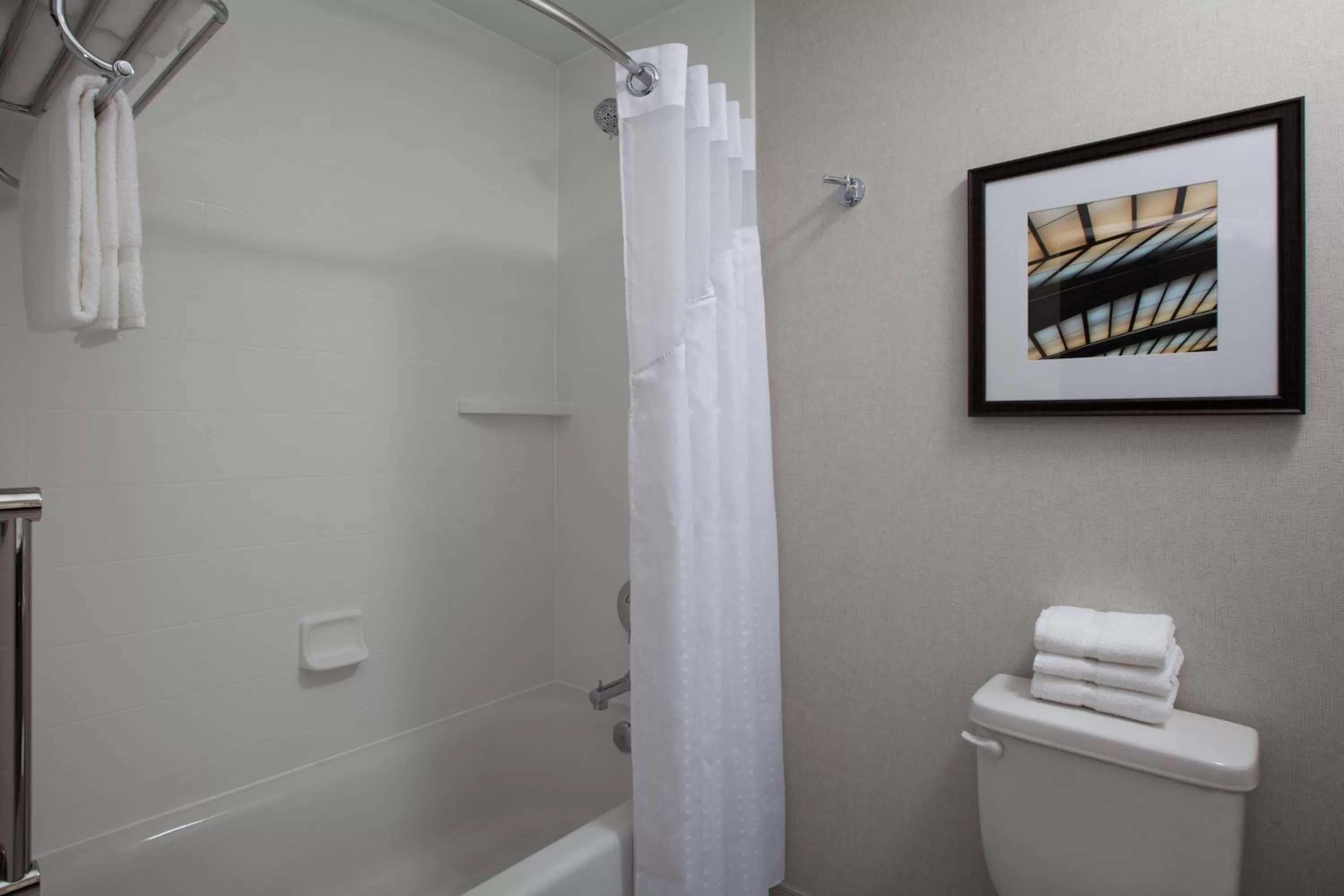 Bathroom in Holiday Inn Cleveland Clinic by IHG