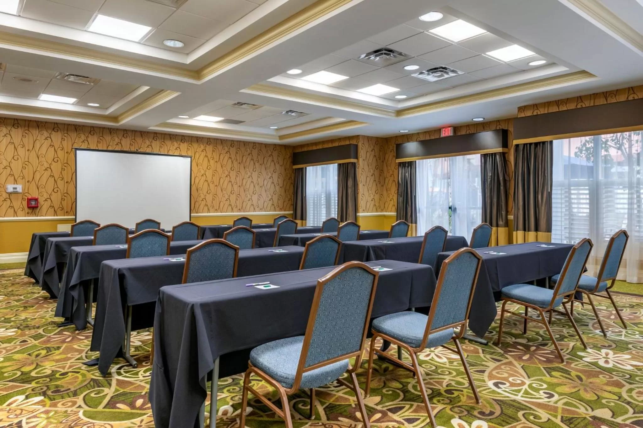 Meeting/conference room in Holiday Inn Resort Orlando - Lake Buena Vista by IHG