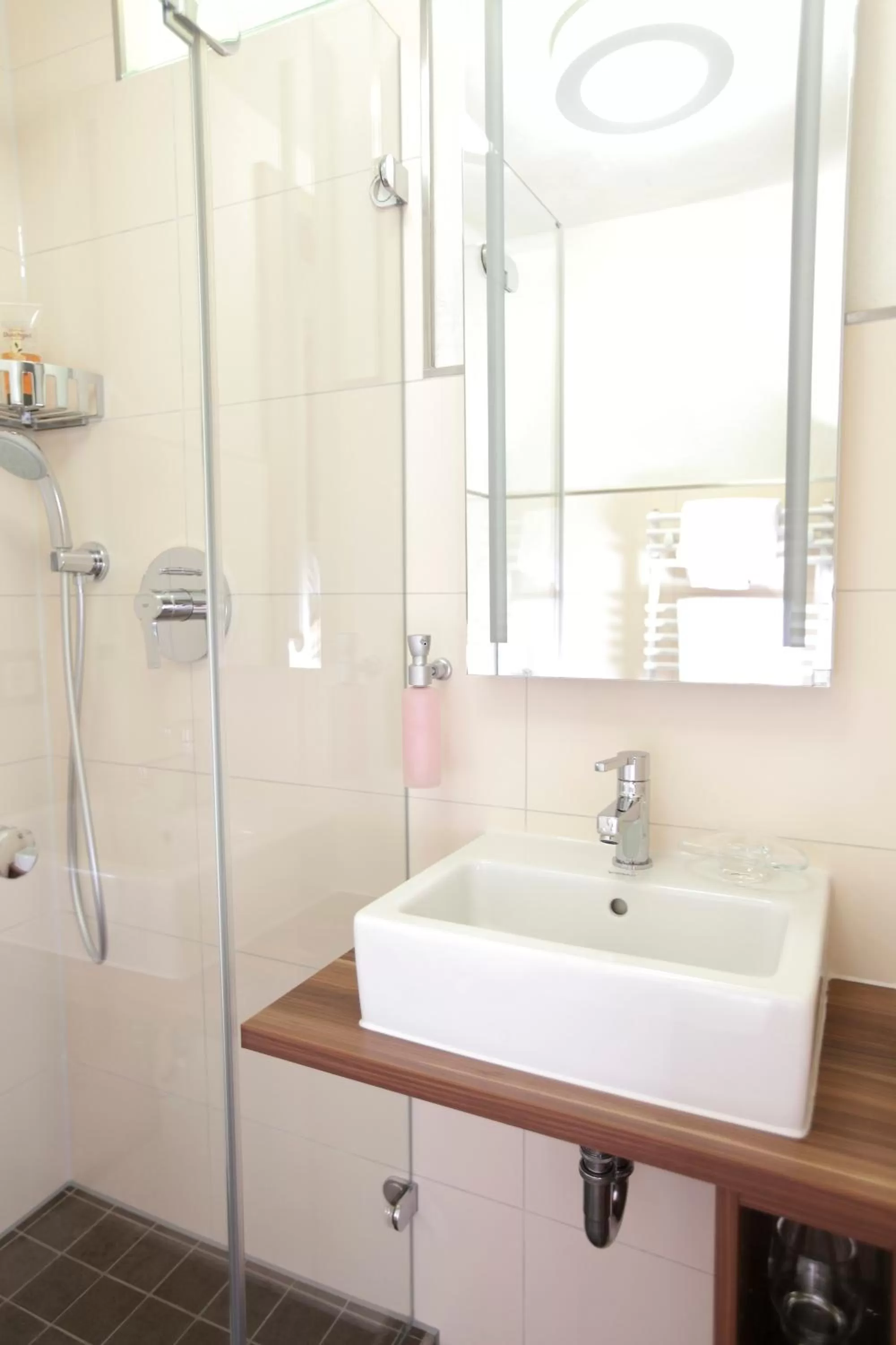 Bathroom in Hotel Peterhof - urban lifestyle Kempten