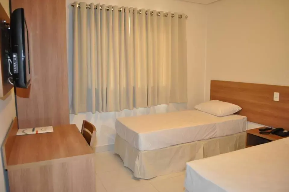 Double or Twin Room with Bathroom in Matinada Palace Hotel Double or Twin Room with Bathroom in Matinada Palace Hotel