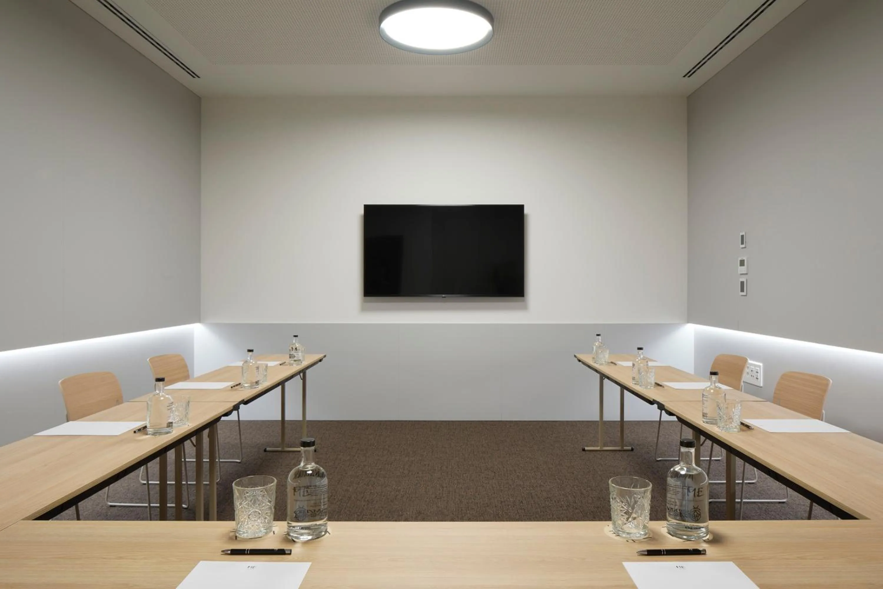 Business facilities in ME Barcelona