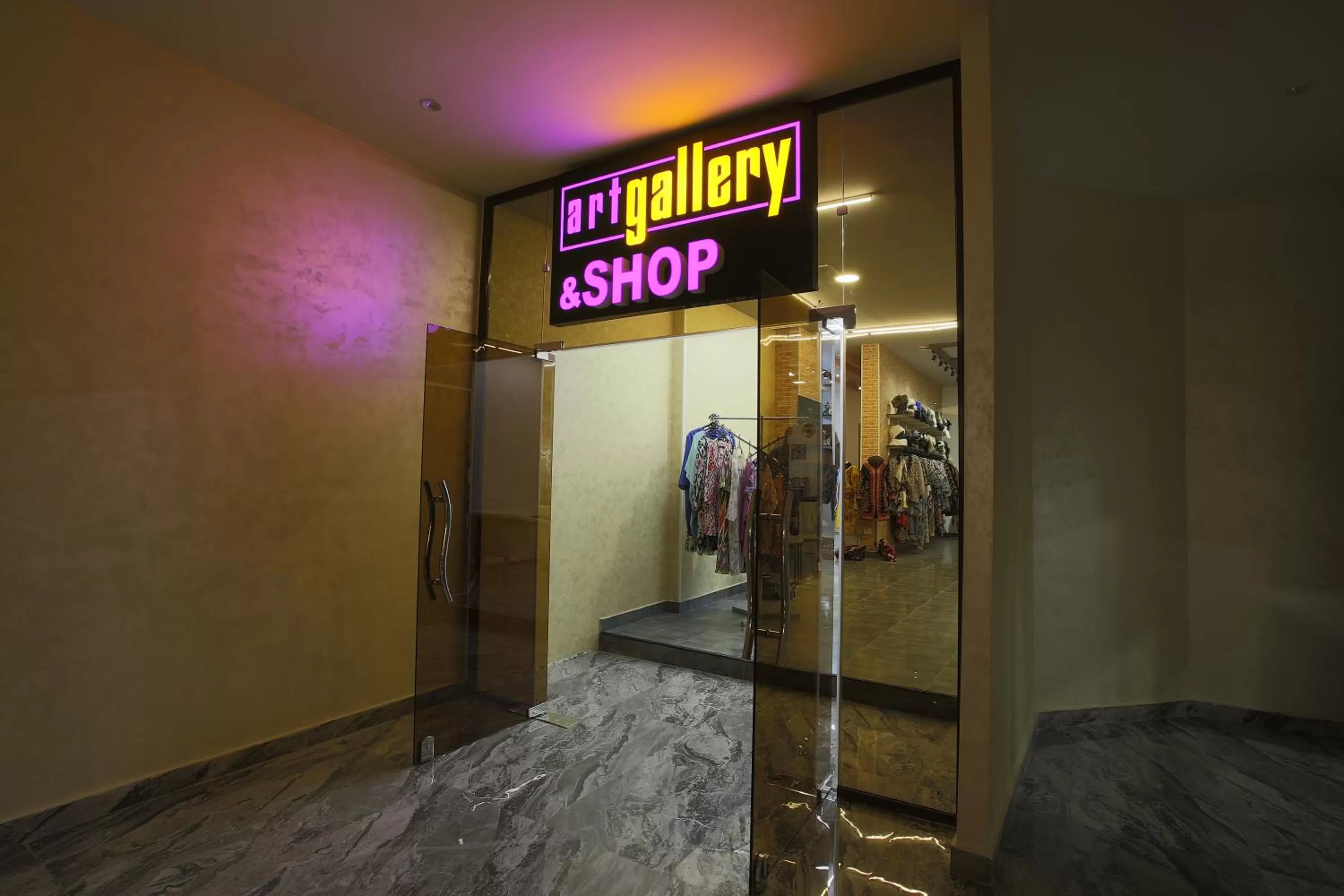 On-site shops in Sahid Zarafshon