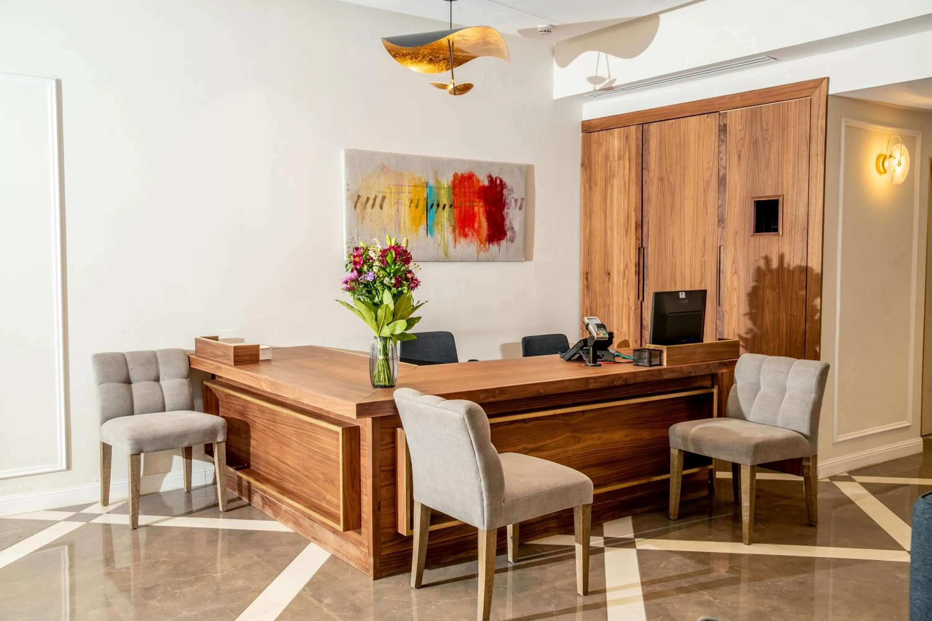 Lobby or reception in Montefiore Hotel By Smart Hotels