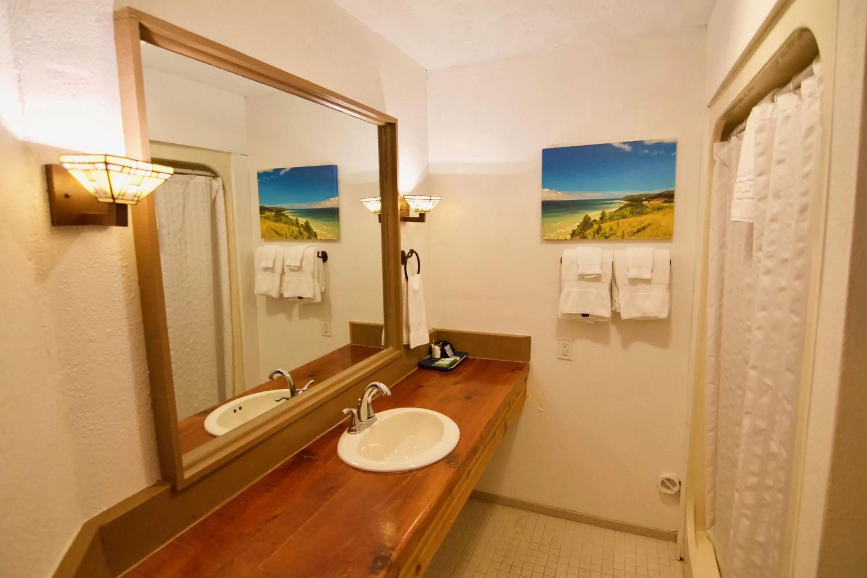 Bathroom in Hotel Frankfort & Restaurant