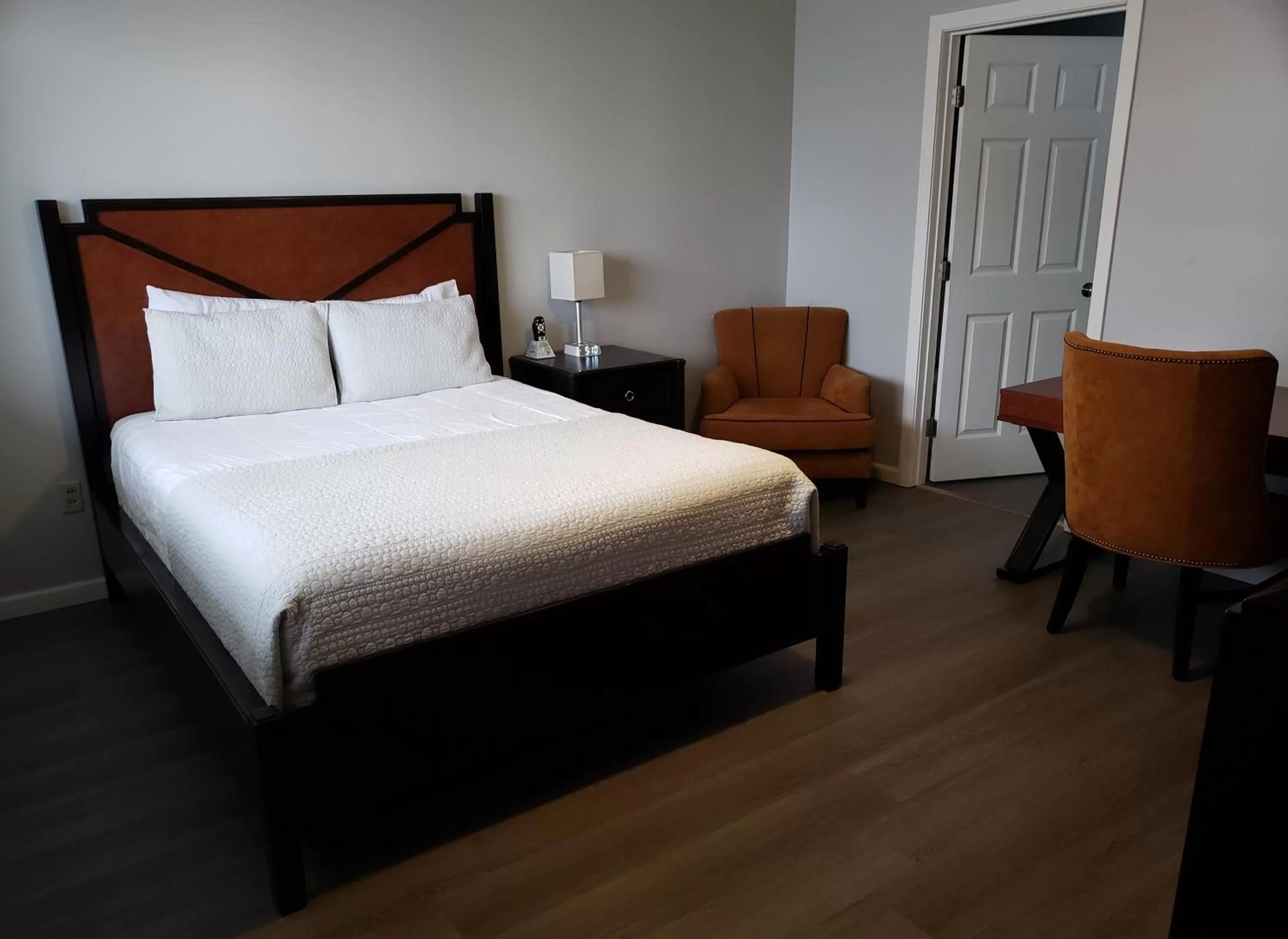 Bed in The Eastland Motel