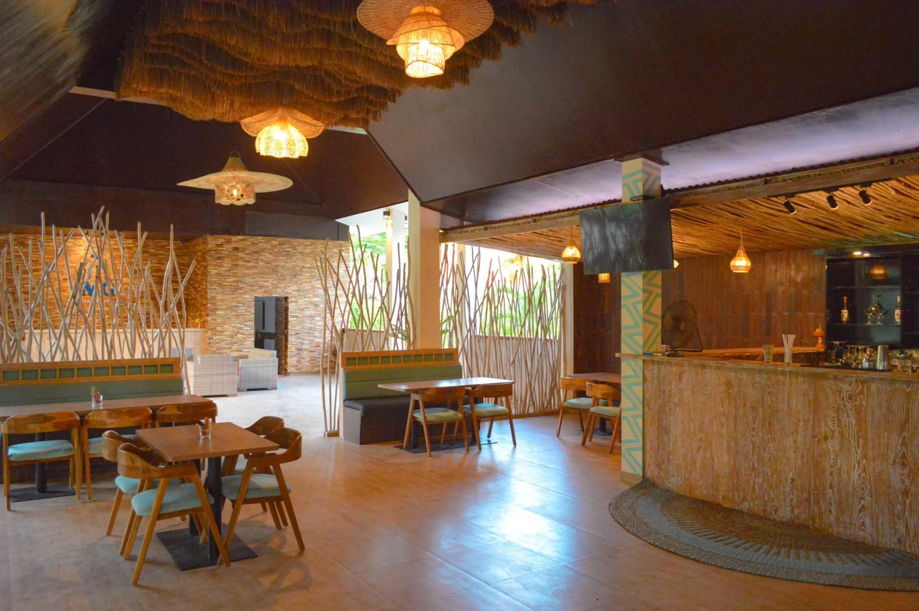 Restaurant/places to eat in The MG Villa & SPA