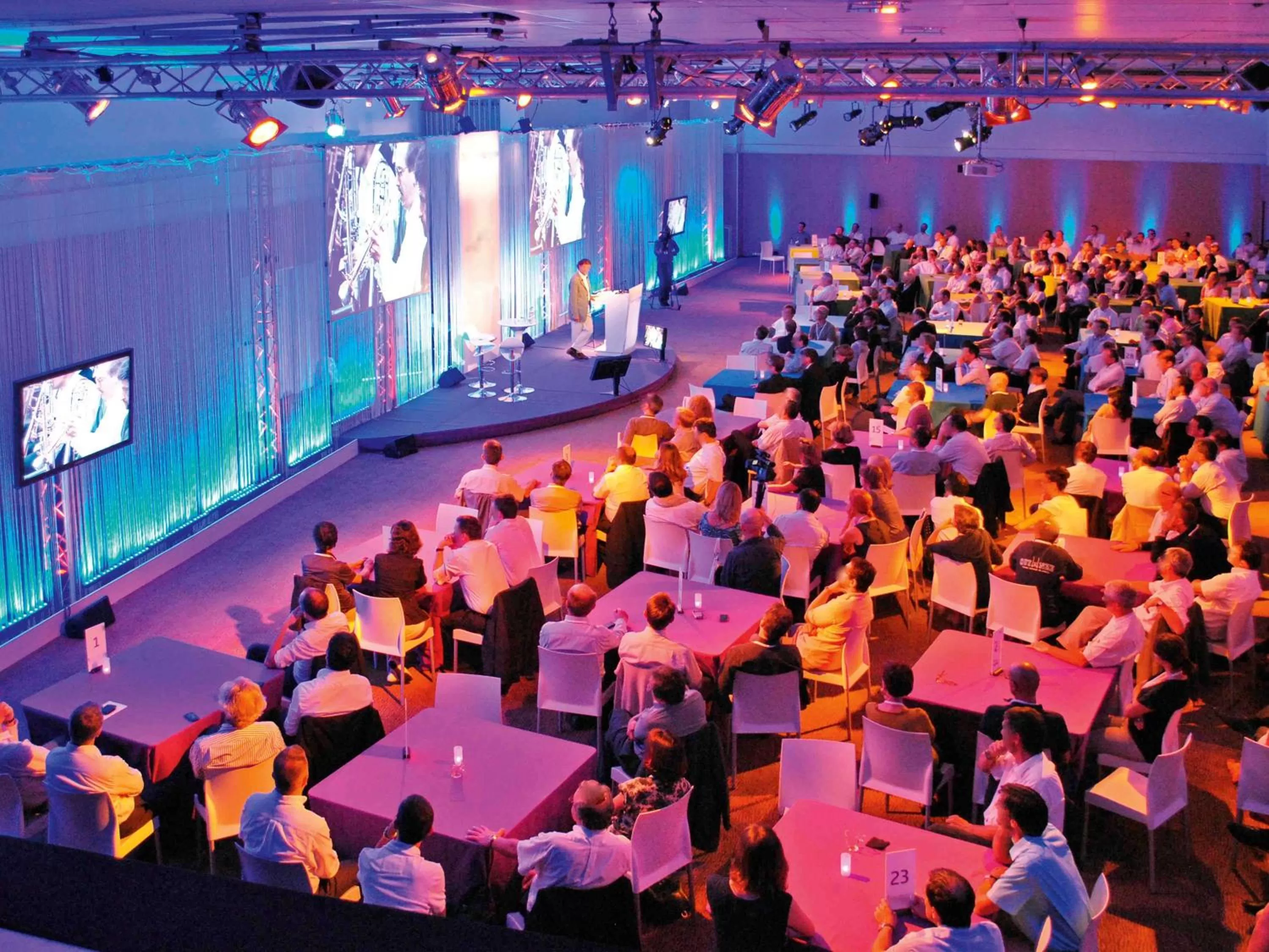 Property building in Novotel Paris Est