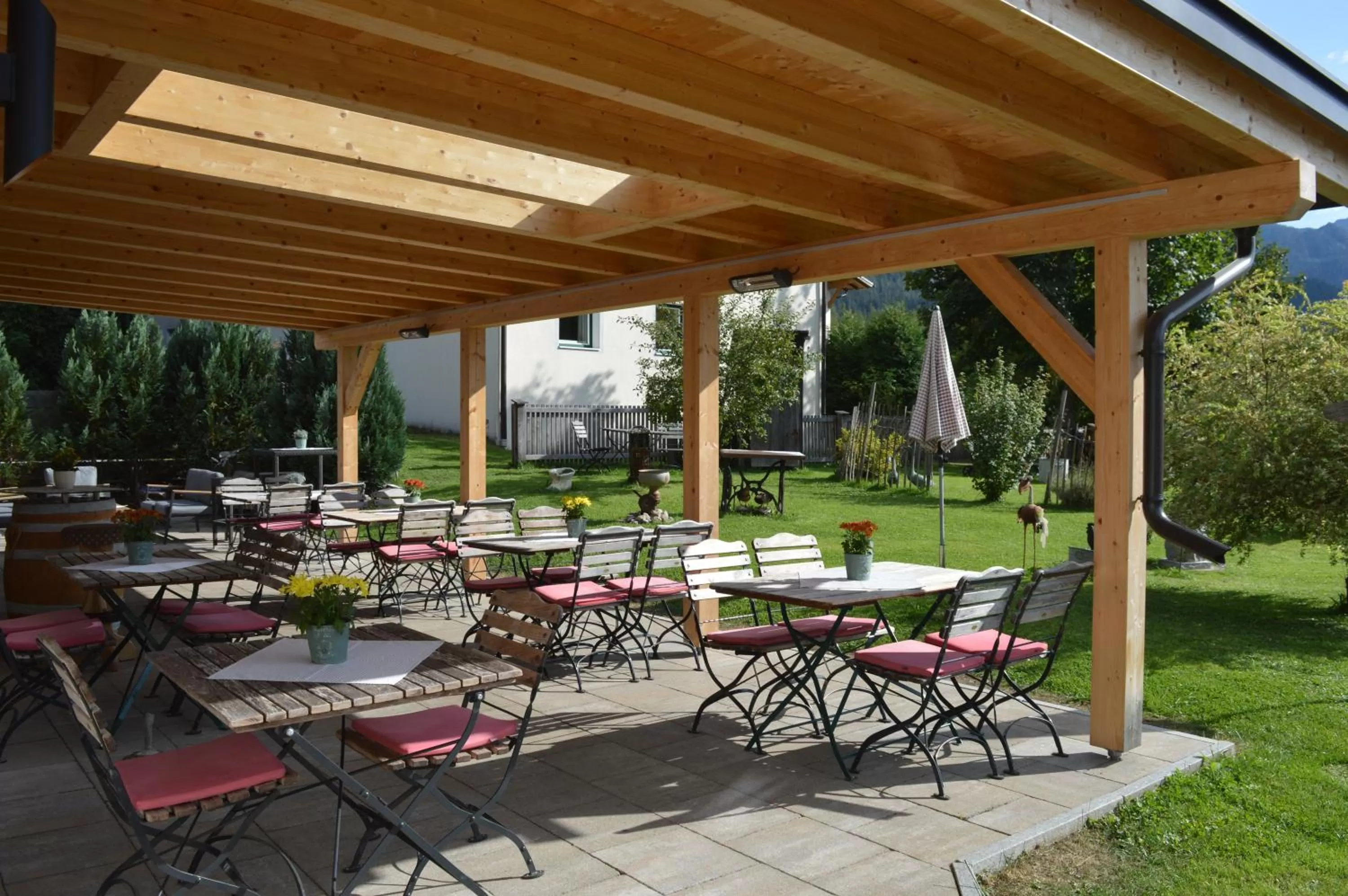 Restaurant/places to eat in Hotel zum Urviech -Erwachsenenhotel-