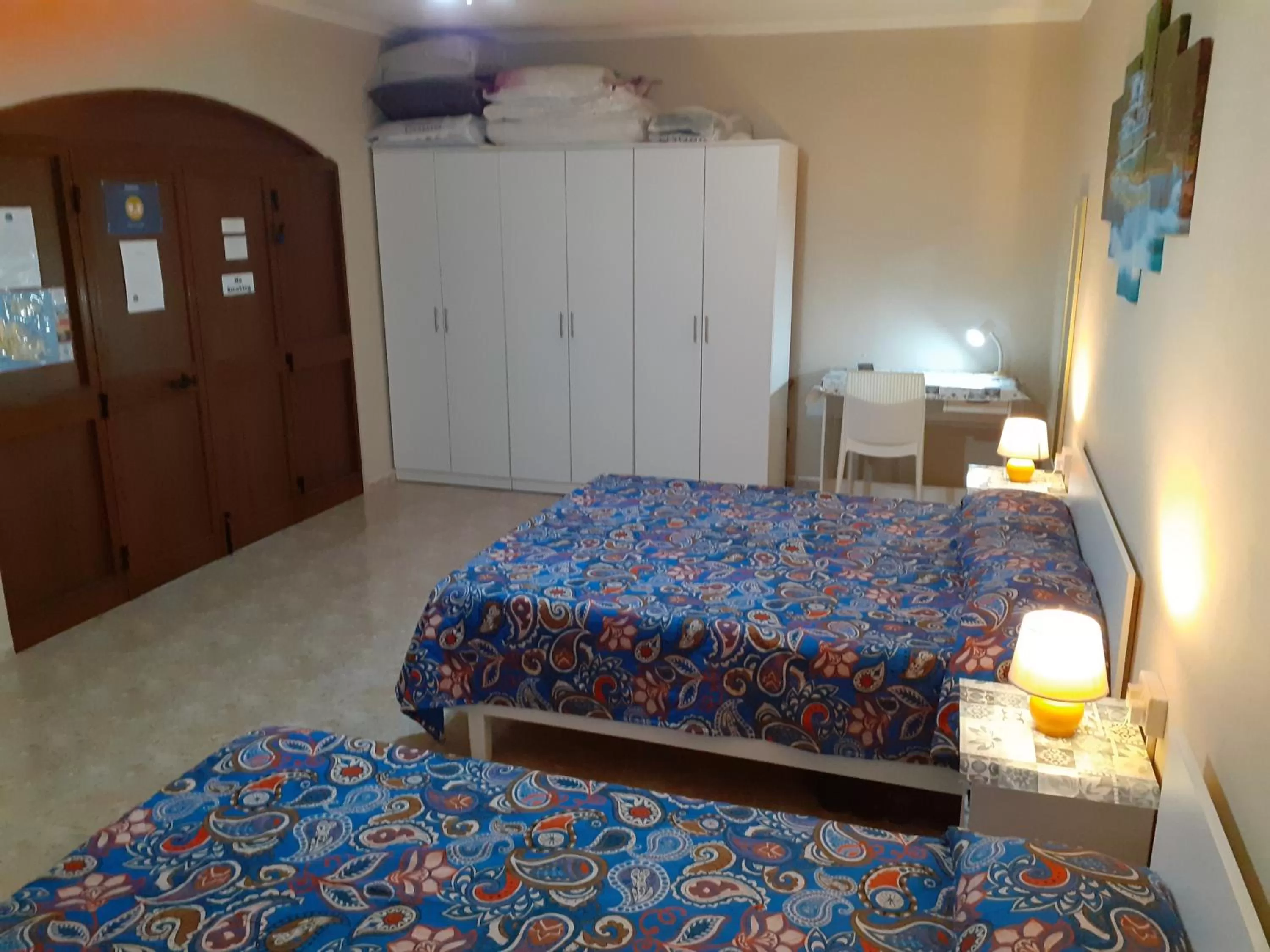 Photo of the whole room in Black Gold Private Room