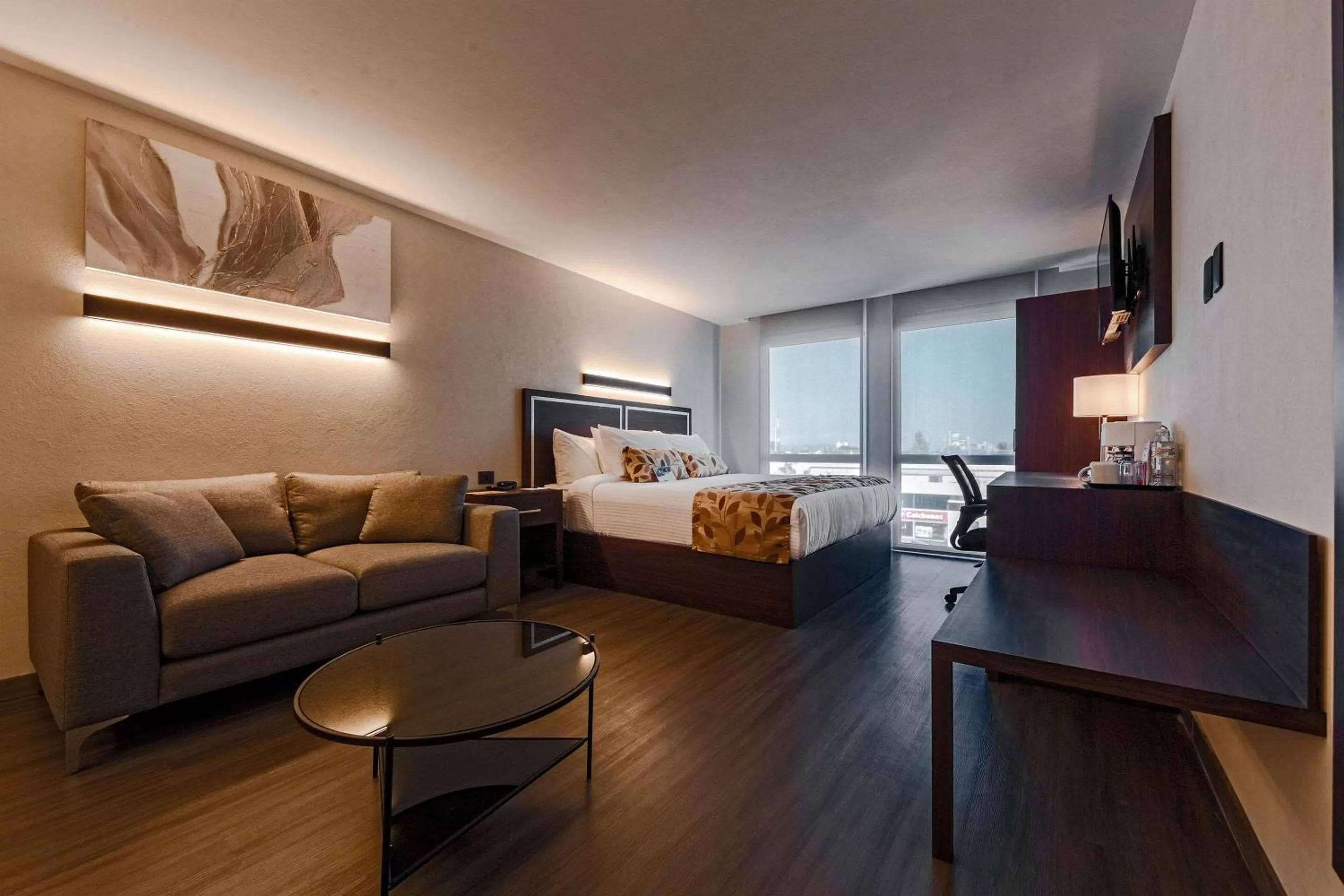 Bedroom, Bed in Sleep Inn Guadalajara Galerias