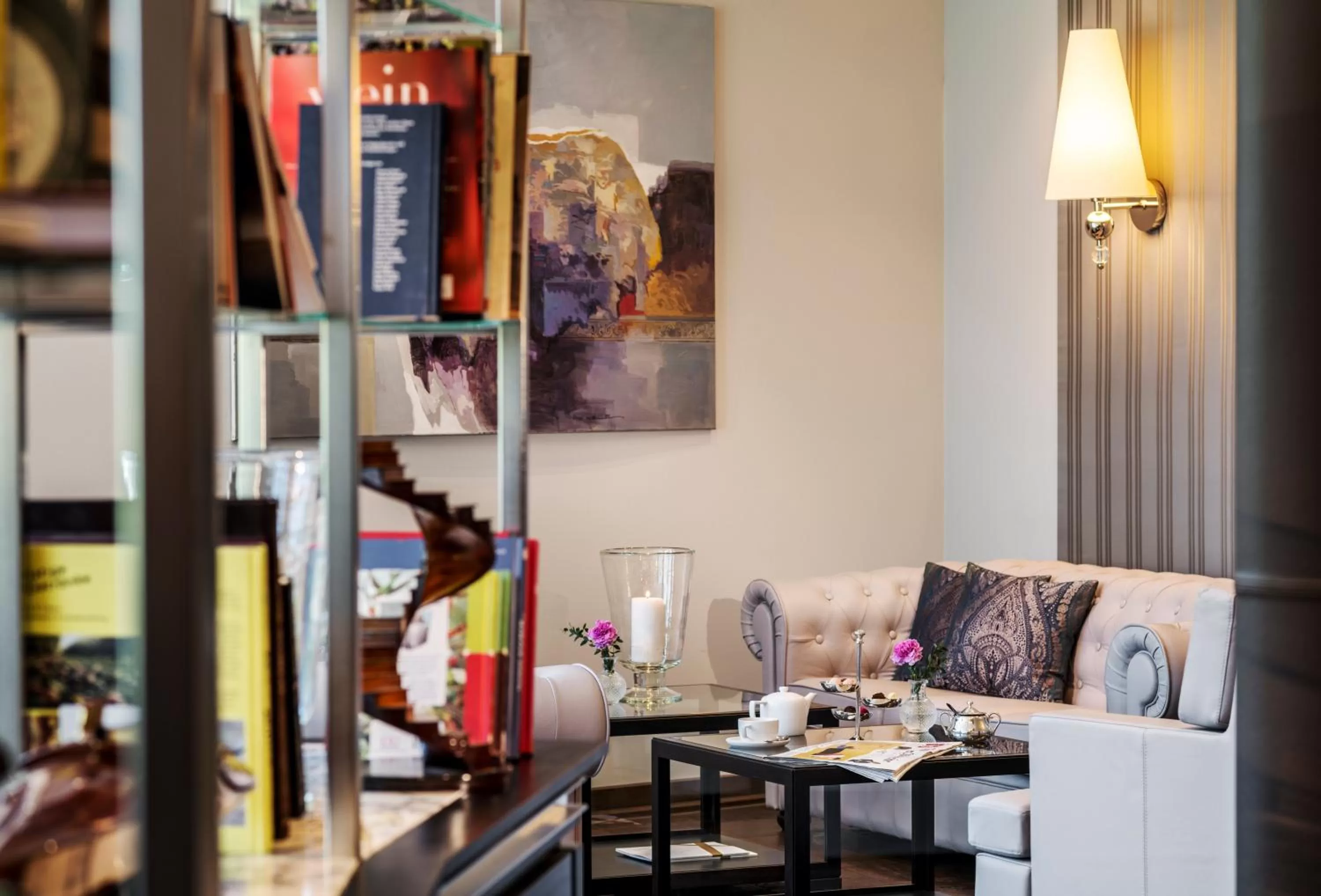 Communal lounge/ TV room in Parkhotel Bremen – ein Mitglied der Hommage Luxury Hotels Collection