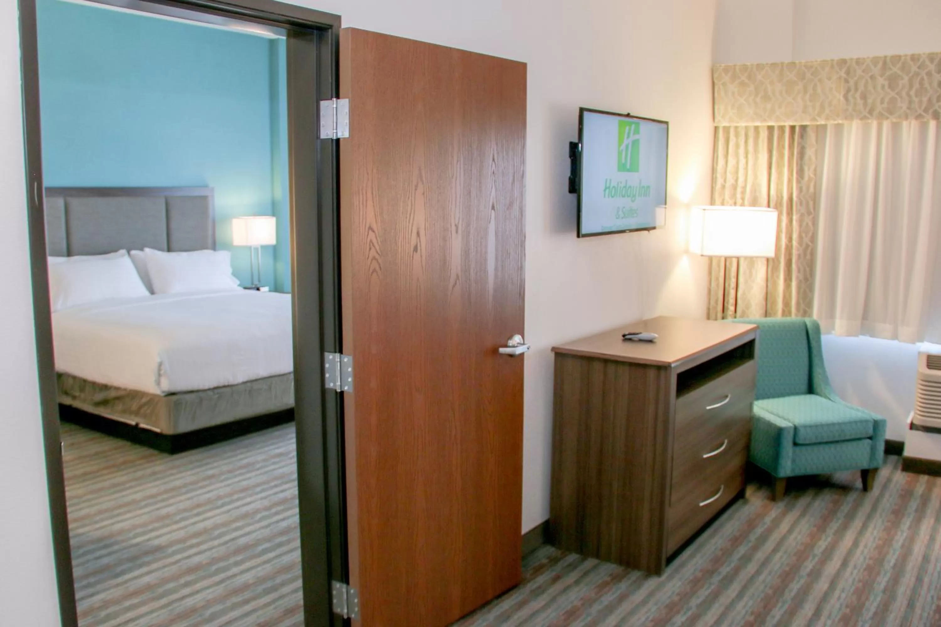 Photo of the whole room, Bed in Holiday Inn & Suites Denver Tech Center-Centennial by IHG