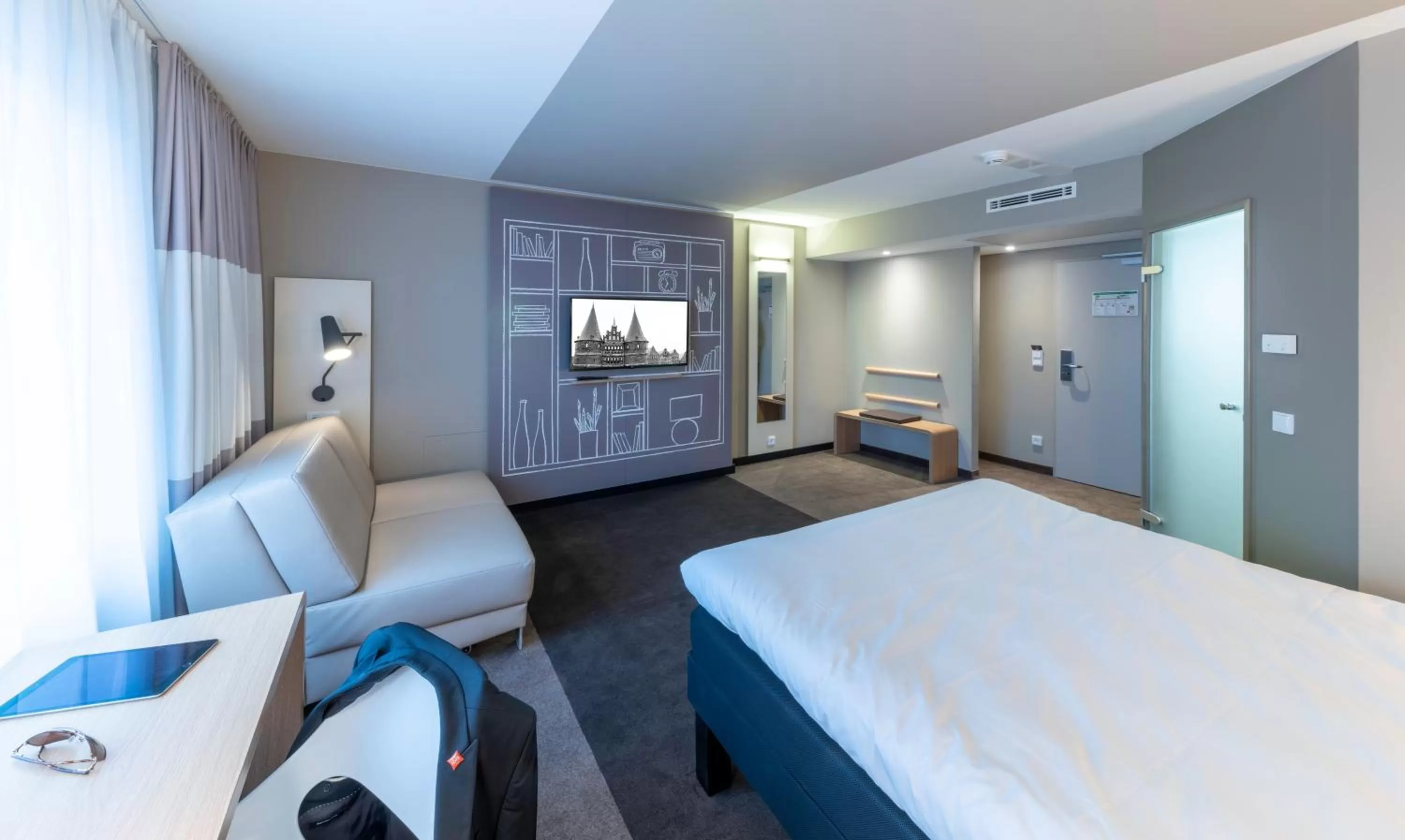 TV and multimedia, Bed in ibis Luebeck City