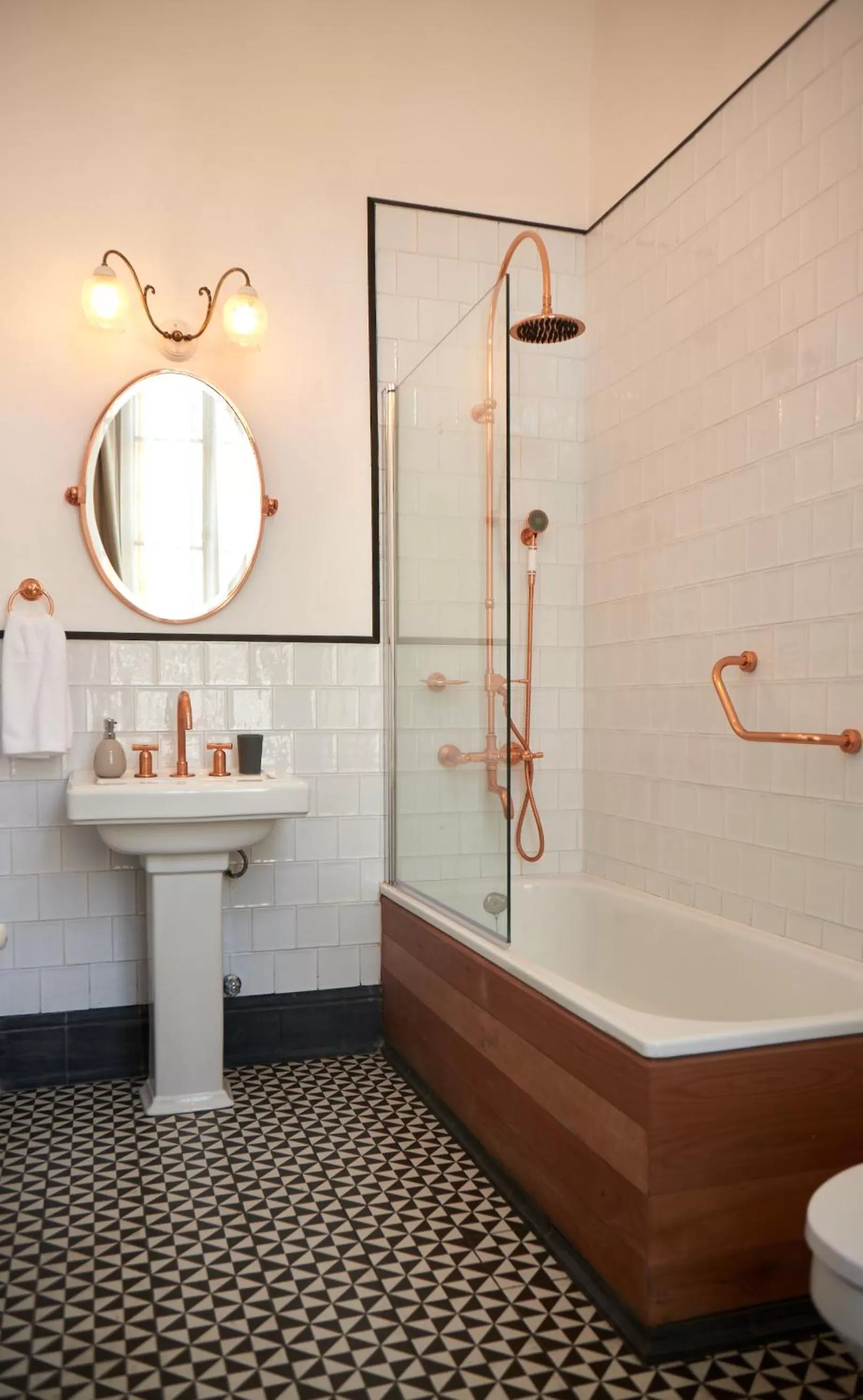 Shower in Fortunata Chacana Guest House