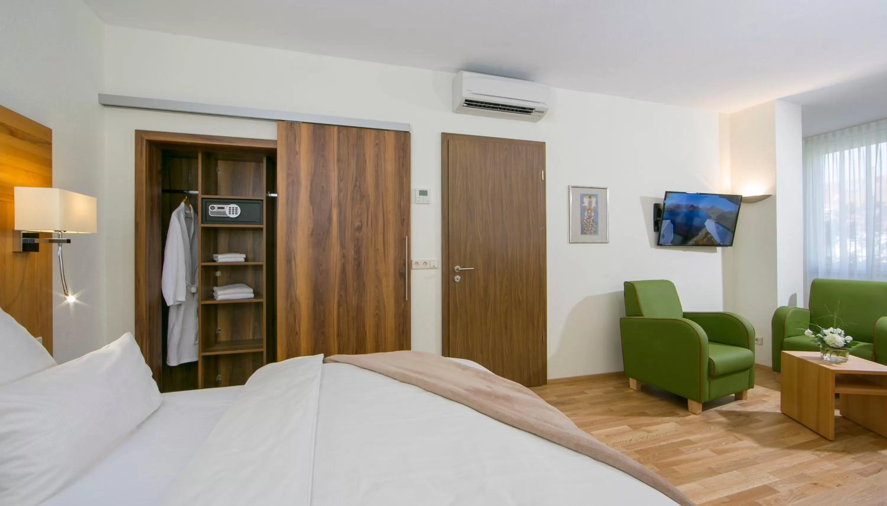 Seating area, Bed in Hotel Löwengarten