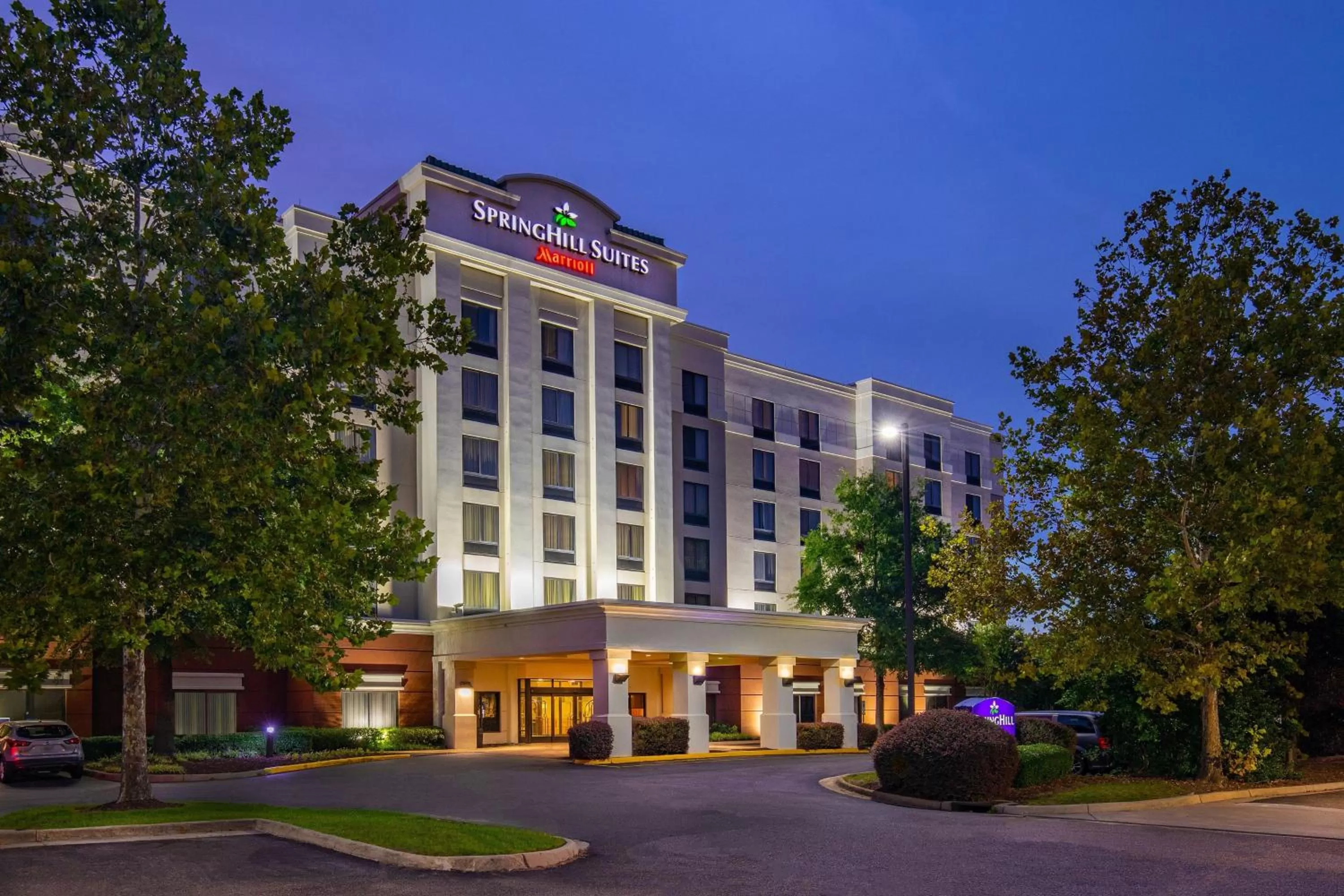 Property building in SpringHill Suites by Marriott Norfolk Virginia Beach
