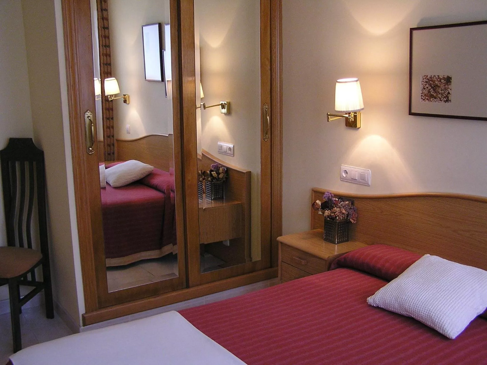 Bedroom, Bed in Hotel La Brañina