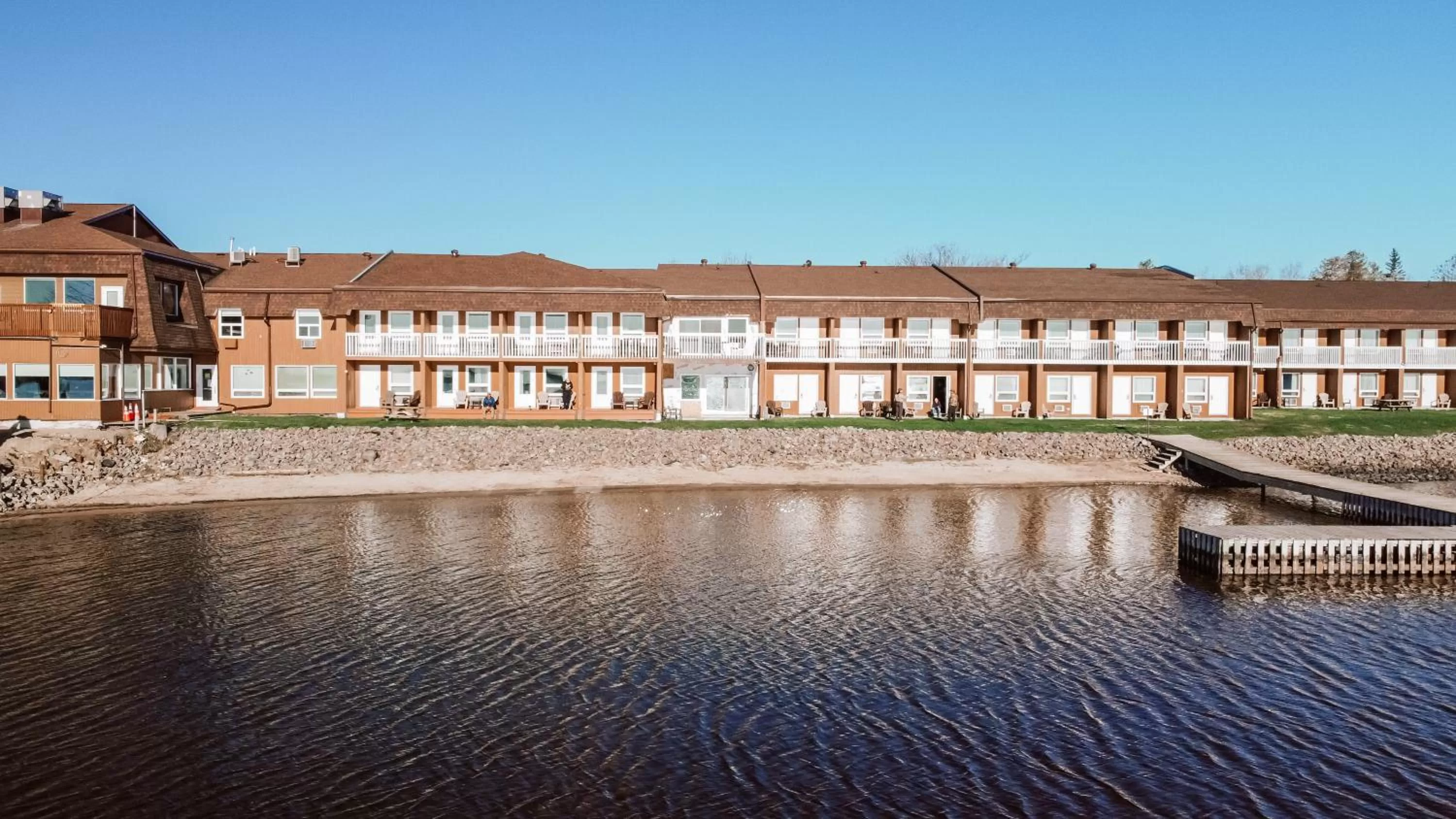 Property building in La Place Rendez-Vous Hotel