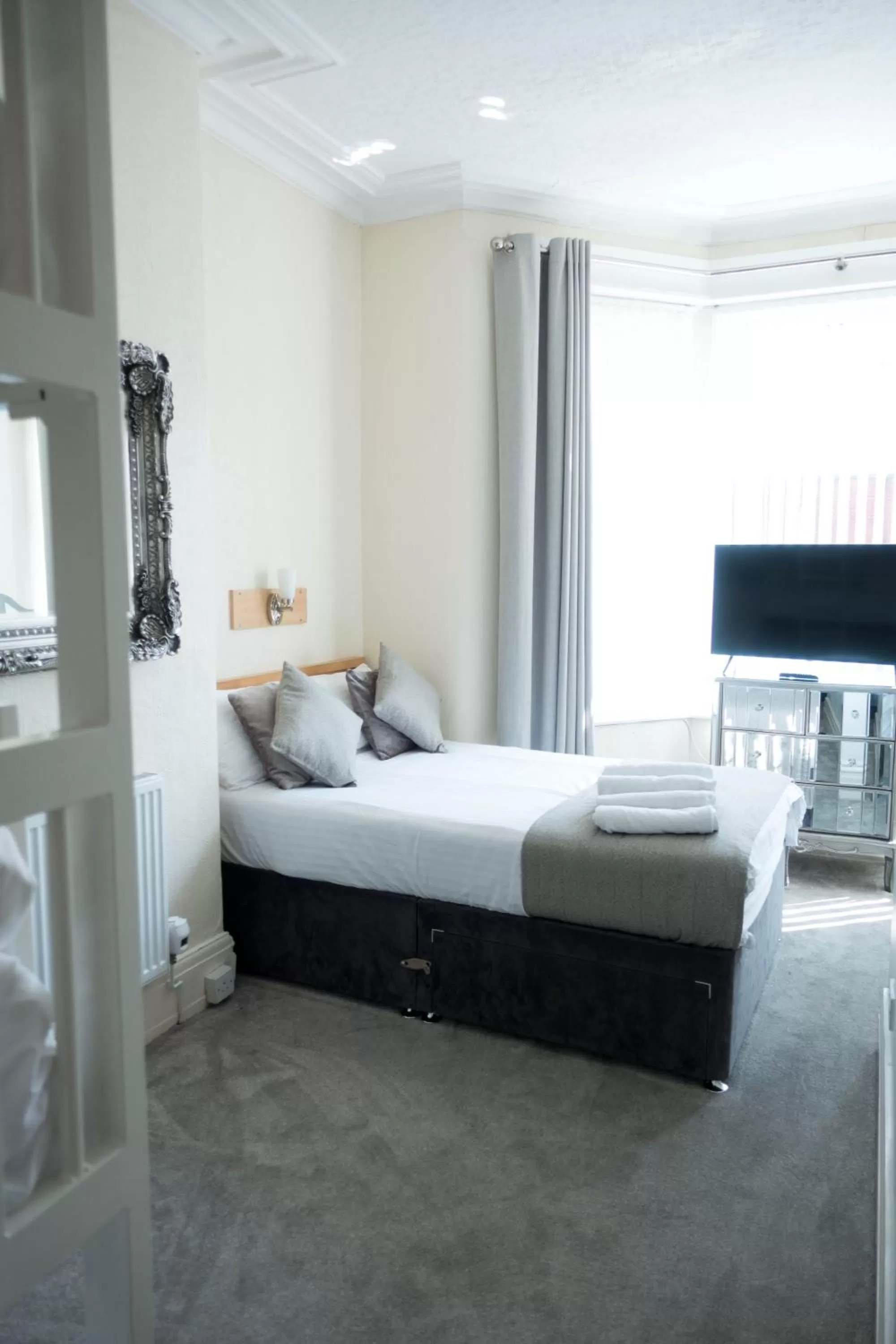 Bedroom, Bed in The Kings Cross Hotel