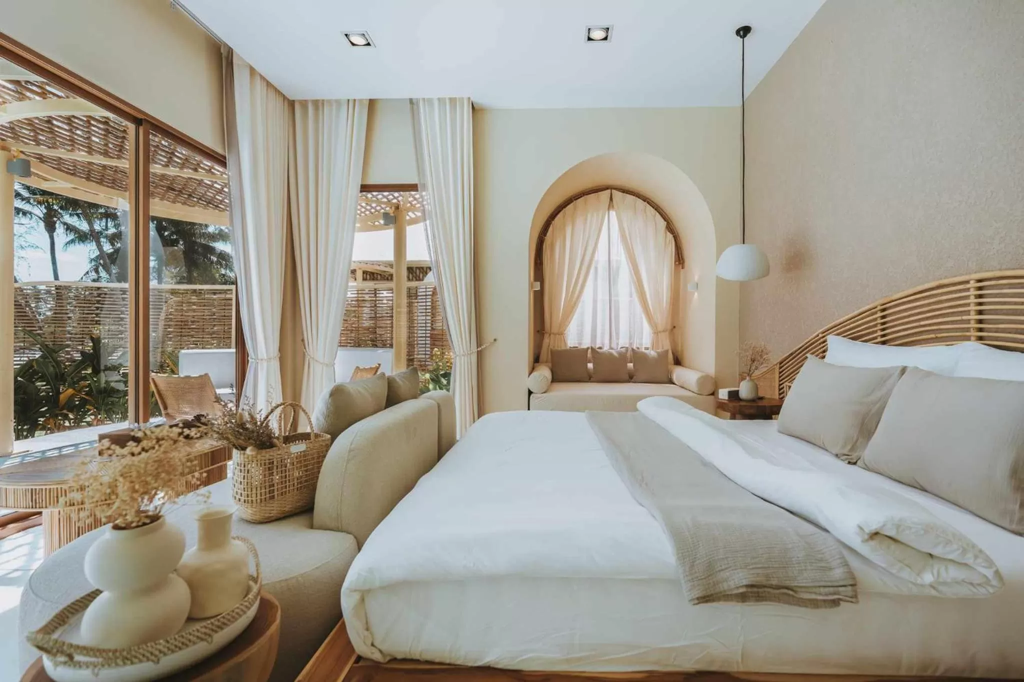 Bed in Hideout Koh Kood