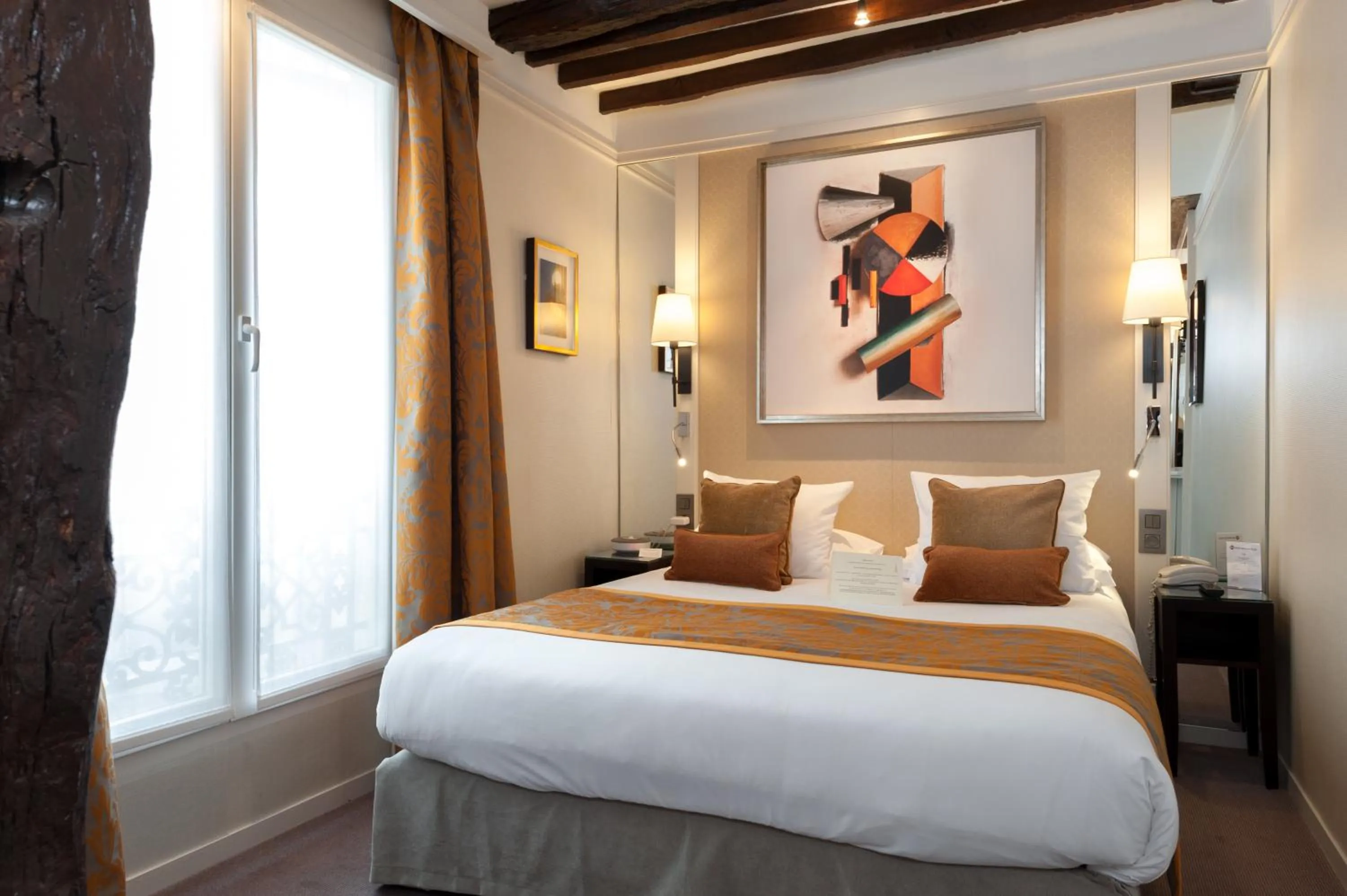 Decorative detail, Bed in Best Western Plus Hotel Sydney Opera