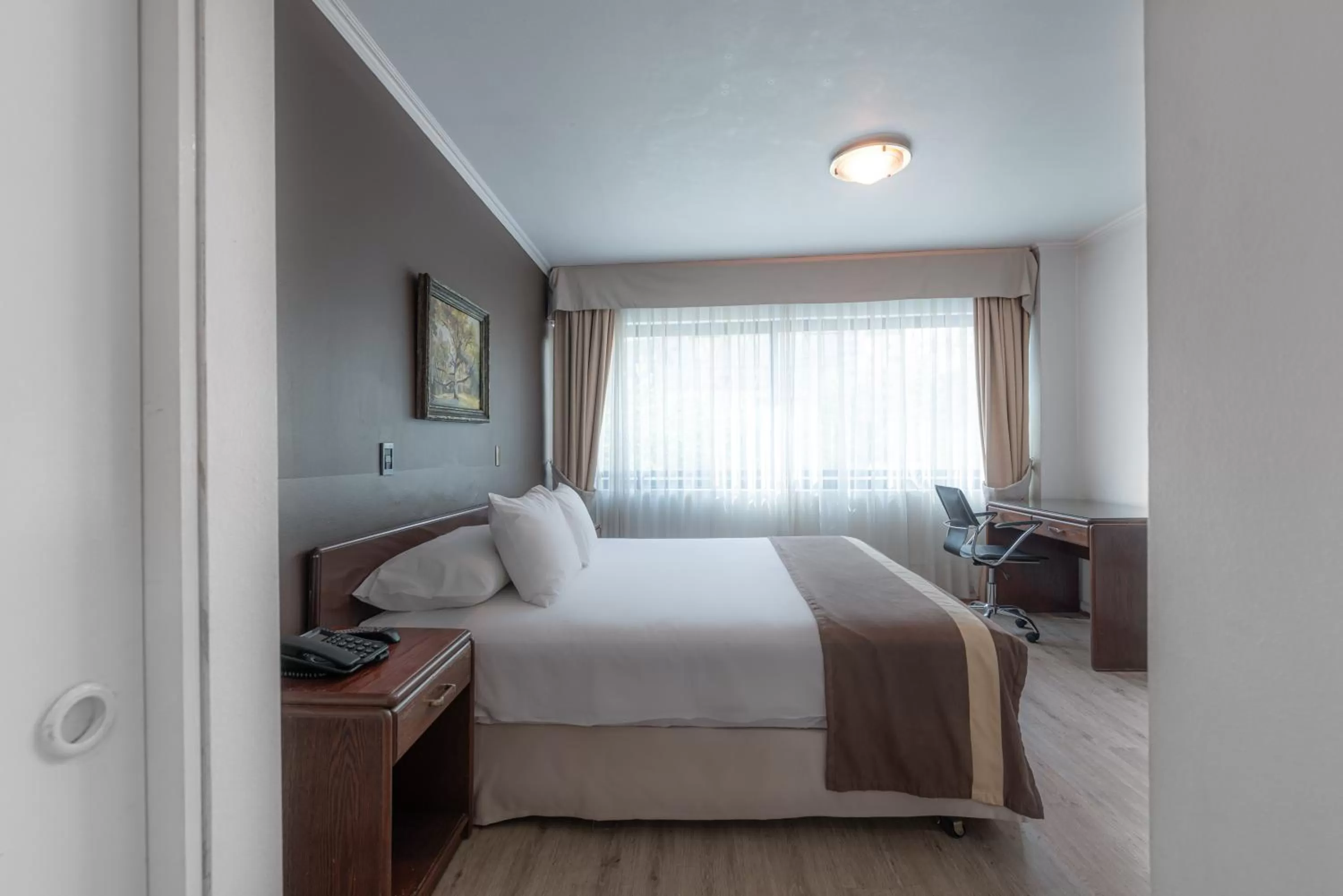 Photo of the whole room, Bed in Apart Hotel Elite Las Condes