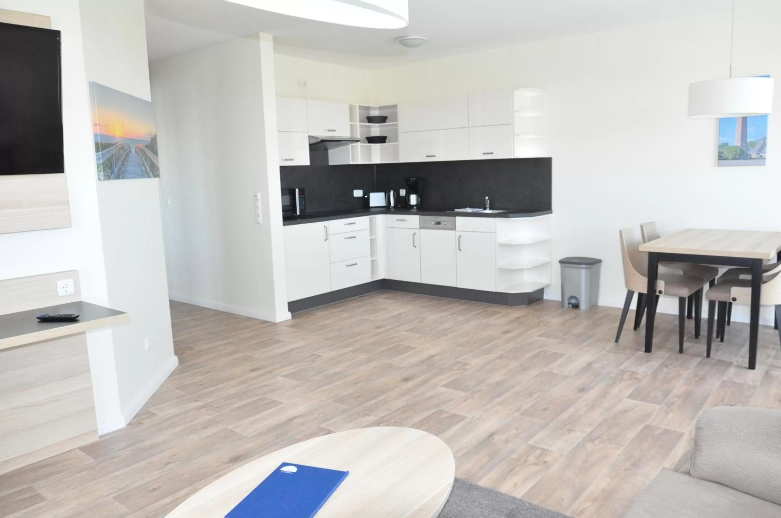 Kitchen or kitchenette in Avalon Hotel Bellevue