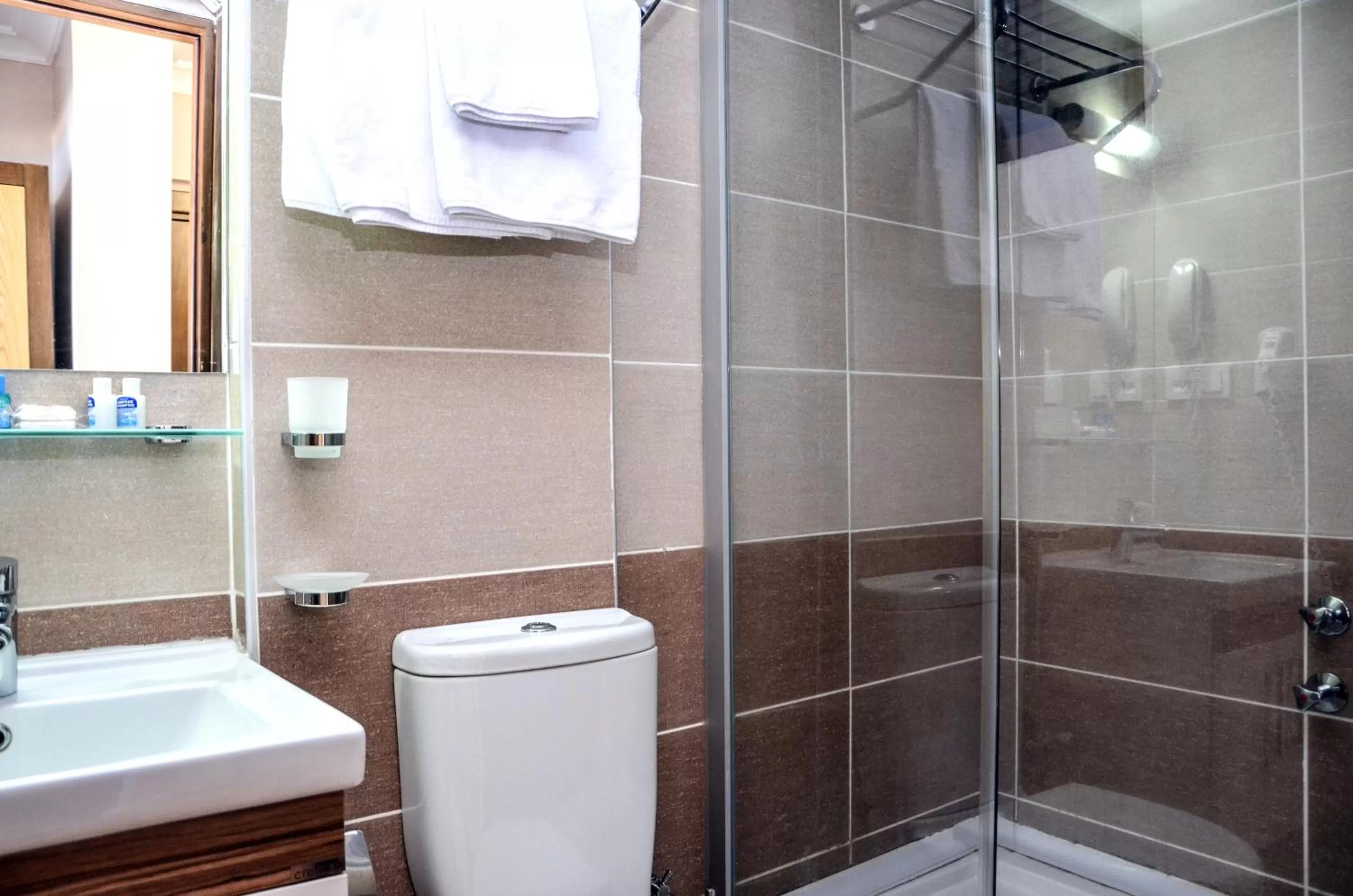 Bathroom in Perla Hotel