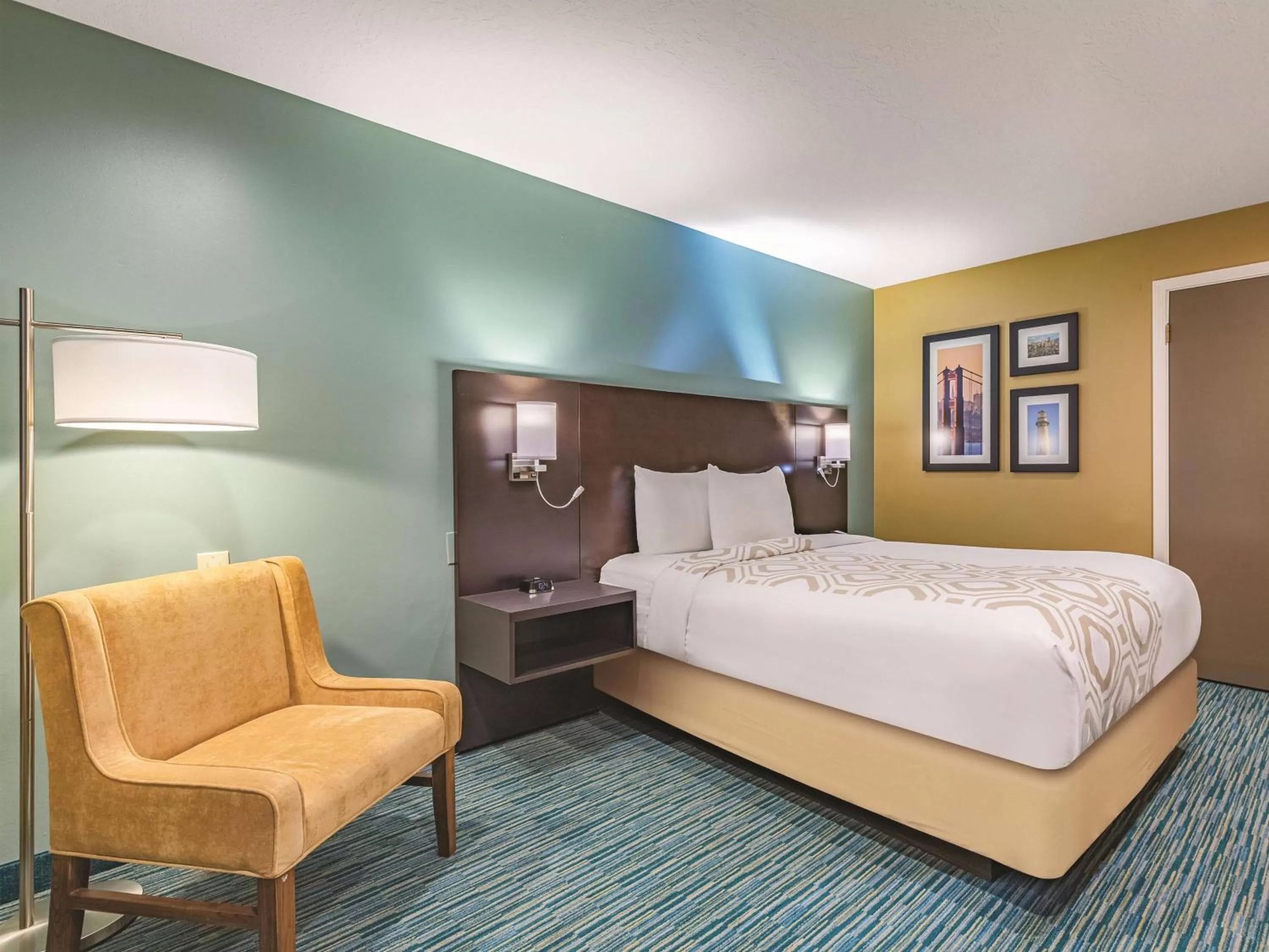 Photo of the whole room, Bed in La Quinta by Wyndham San Francisco Airport West Millbrae FREE AIRPORT SHUTTLE